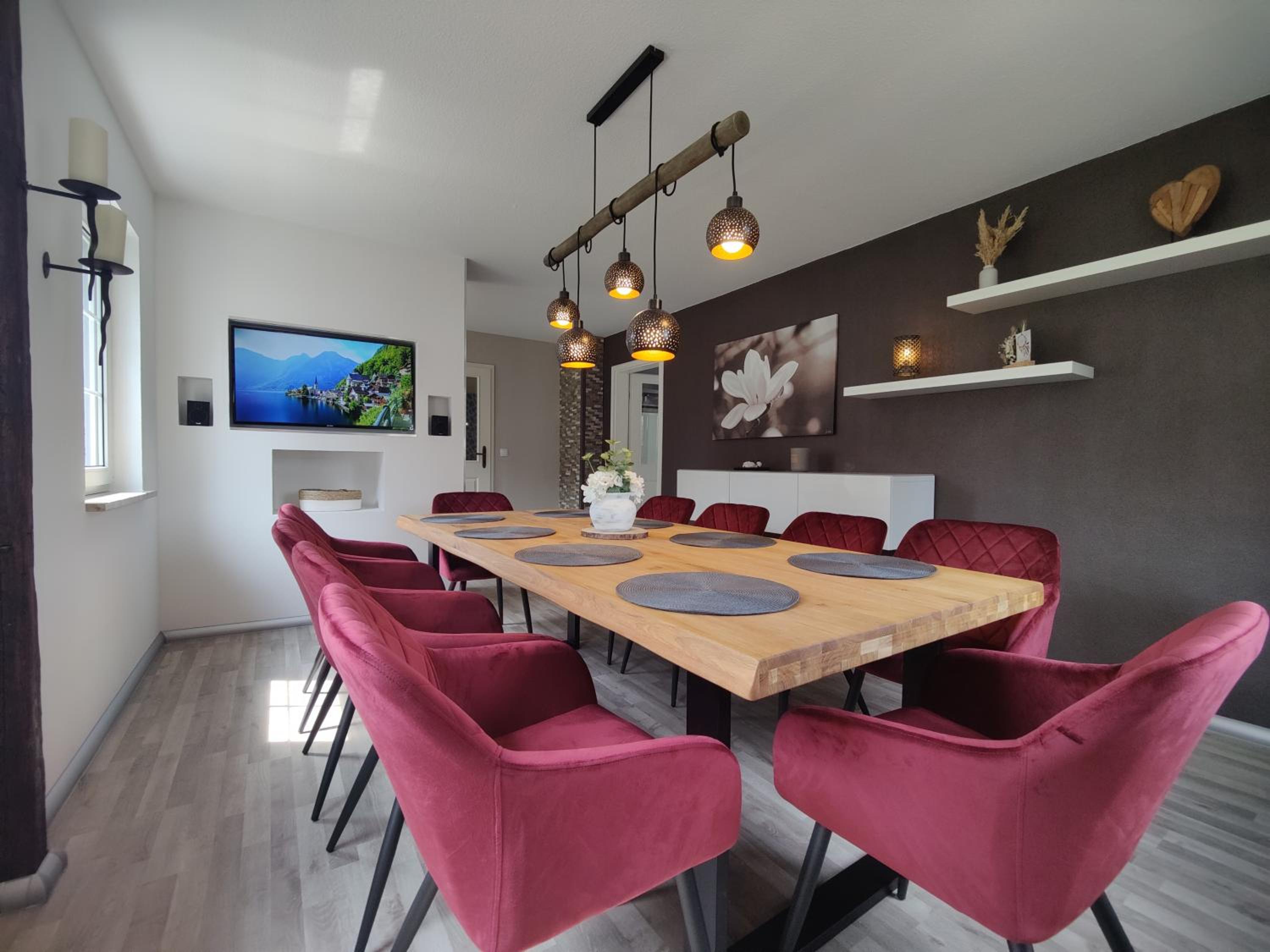 Ferienhaus Villa Adelsberg mit Dachterrasse in Zentraler Lage für bis zu 10 Personen