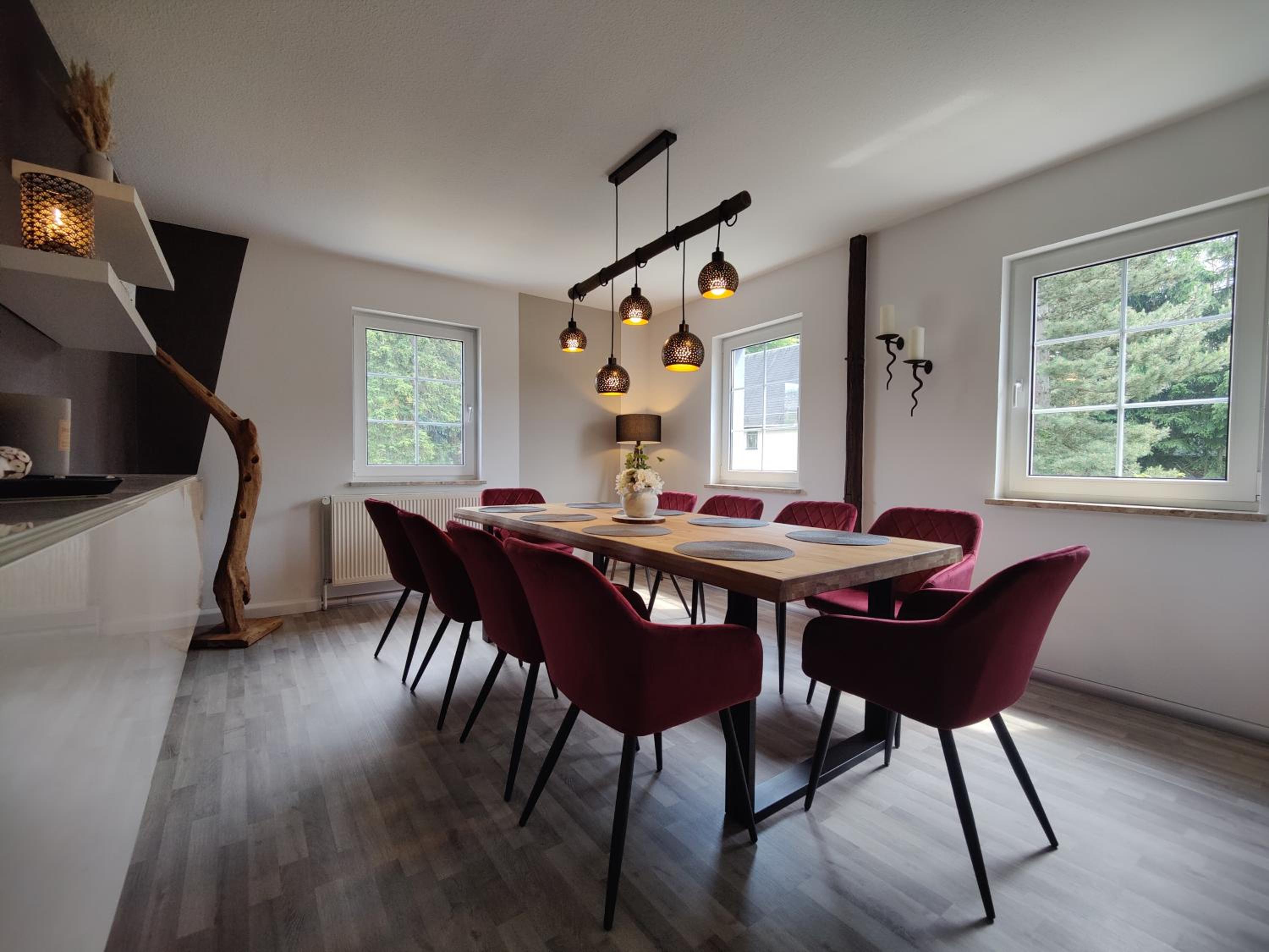 Ferienhaus Villa Adelsberg mit Dachterrasse in Zentraler Lage für bis zu 10 Personen