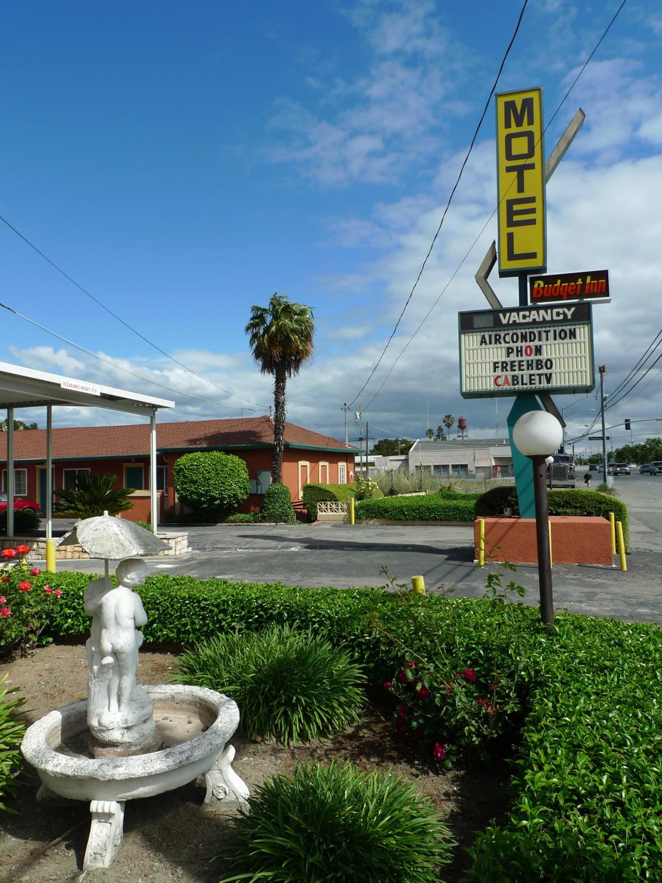 Budget Inn Morgan Hill view 4