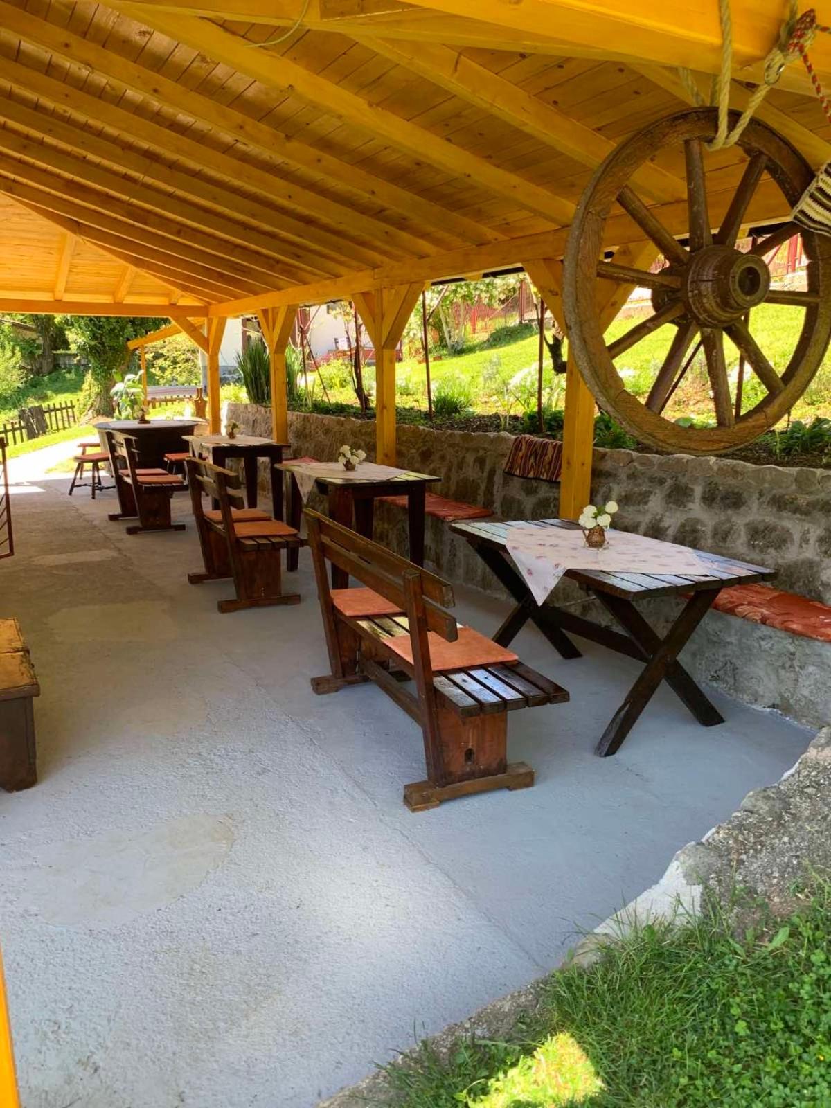 Seosko domaćinstvo Vidović