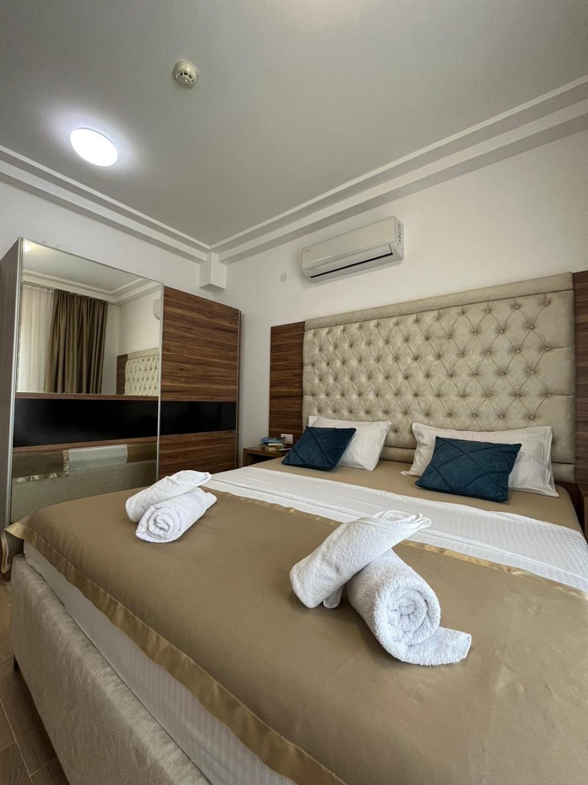 Royal apartmani