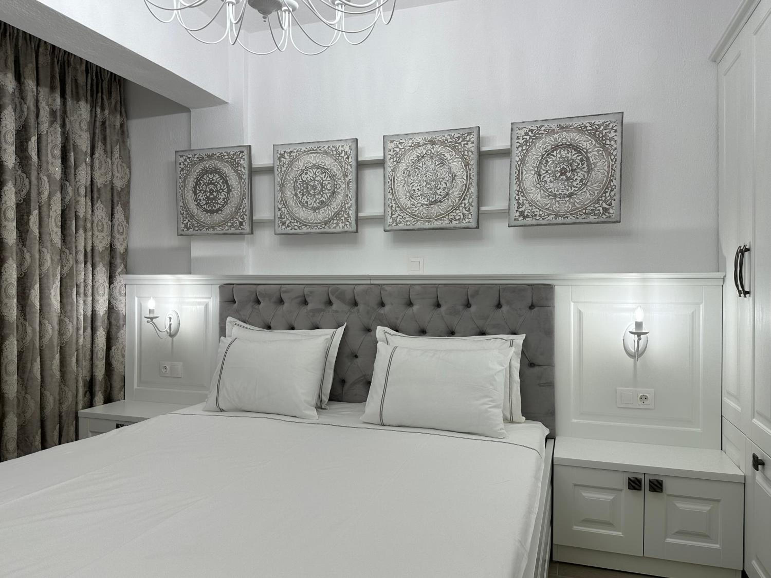 Royal Apartments - Nikiti view 4