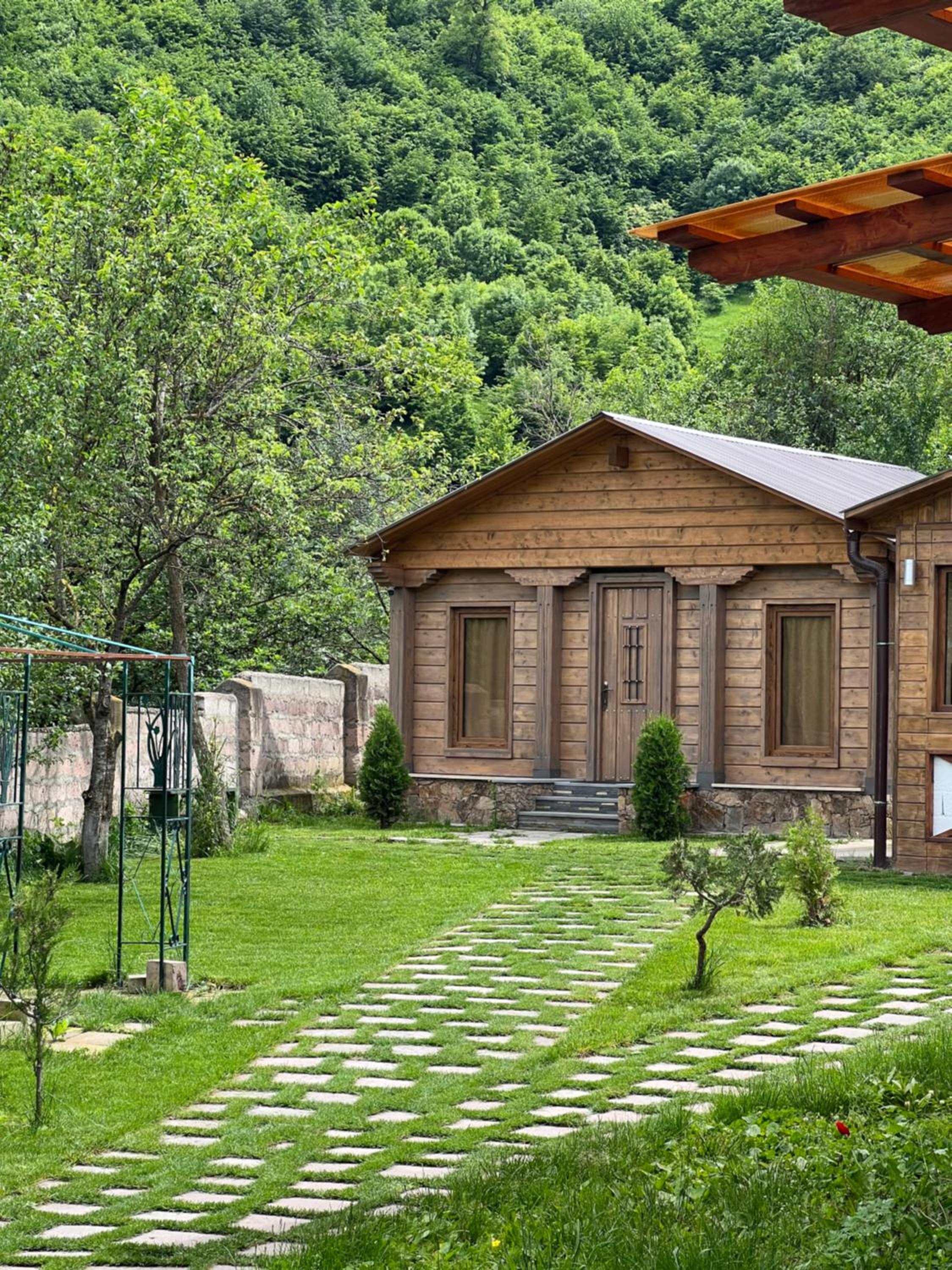 Balkonchik GuestHouse