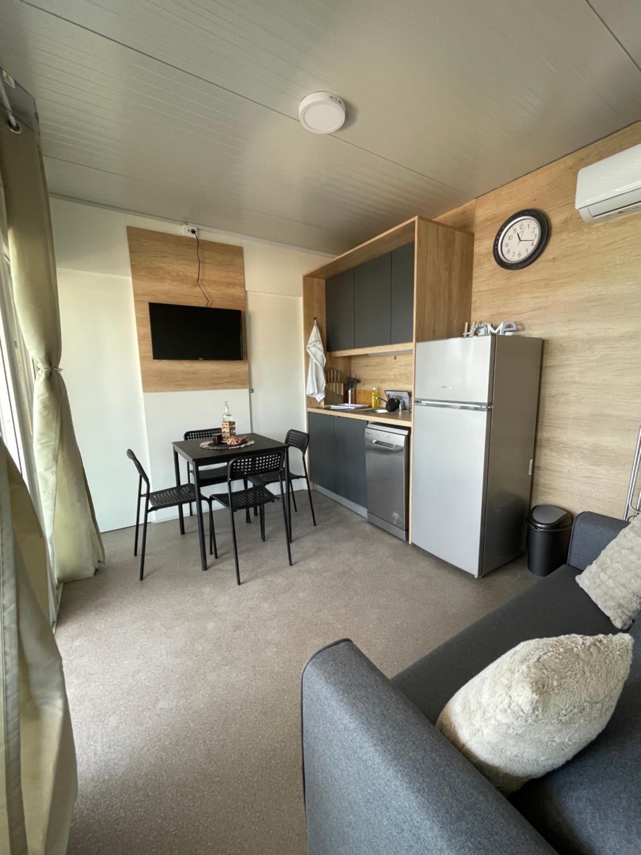 Mobile Home L&L
