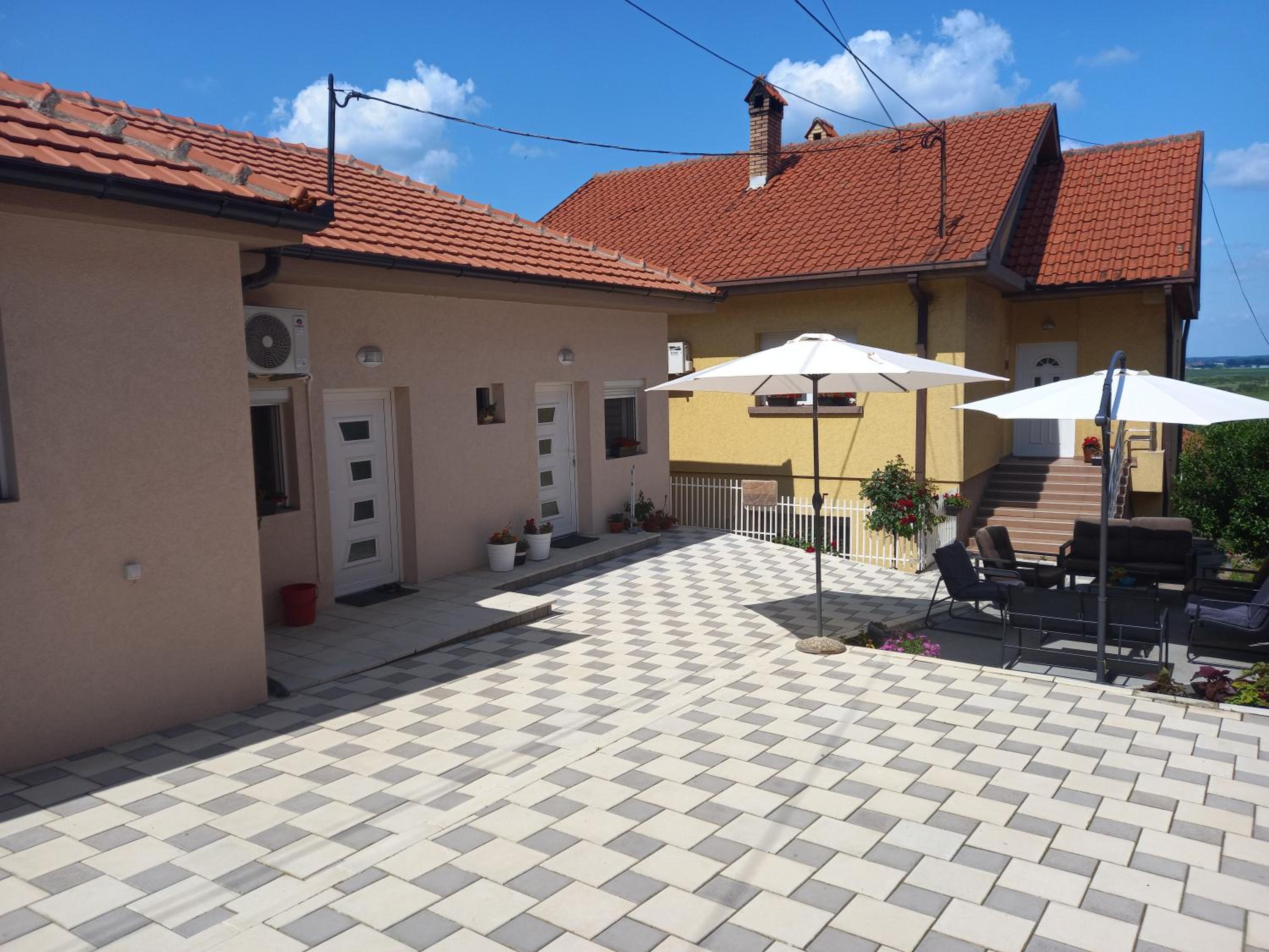LEDA Apartmani view 5
