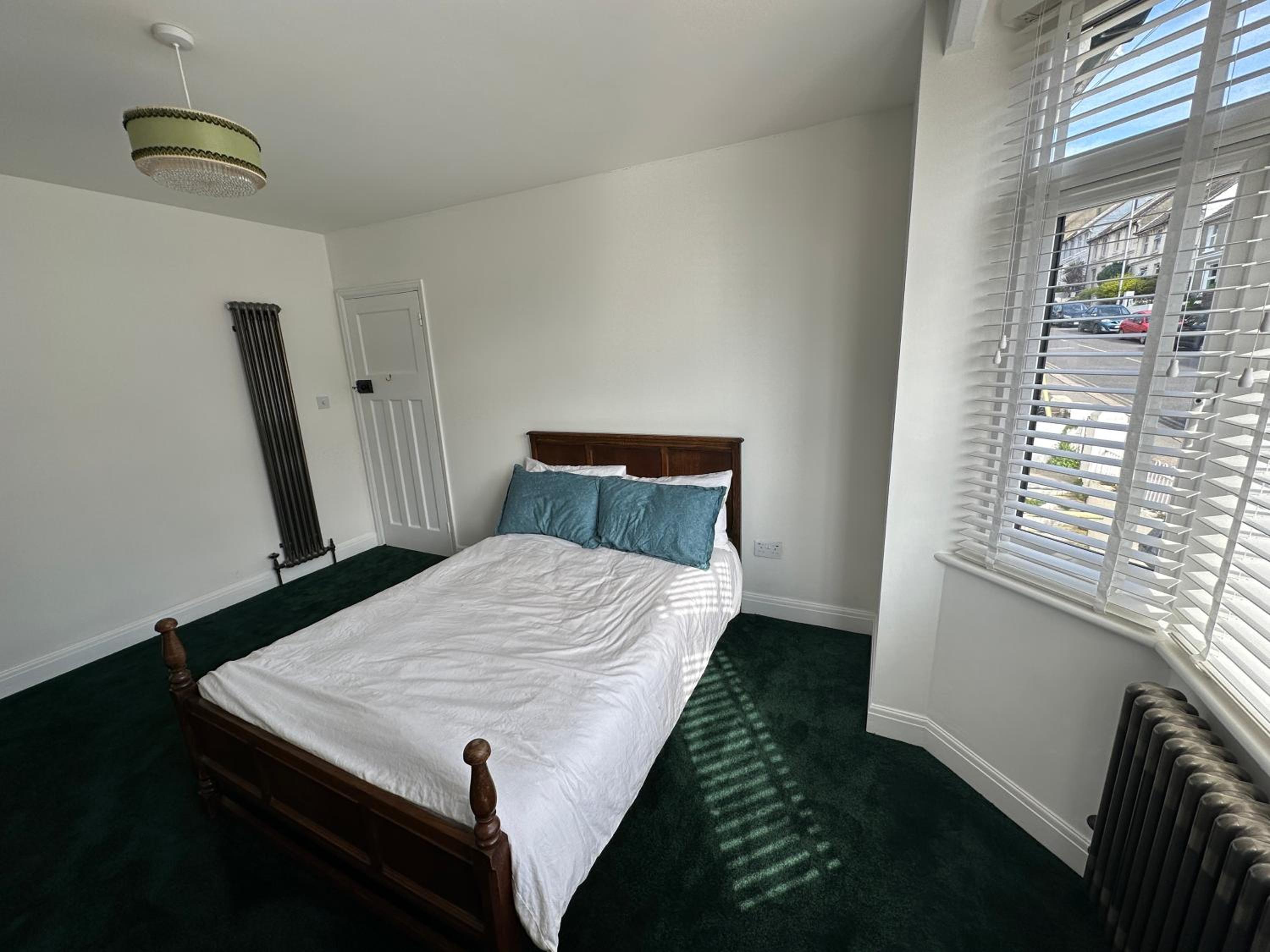 Stylish Unique 3 Bedroom House Hastings