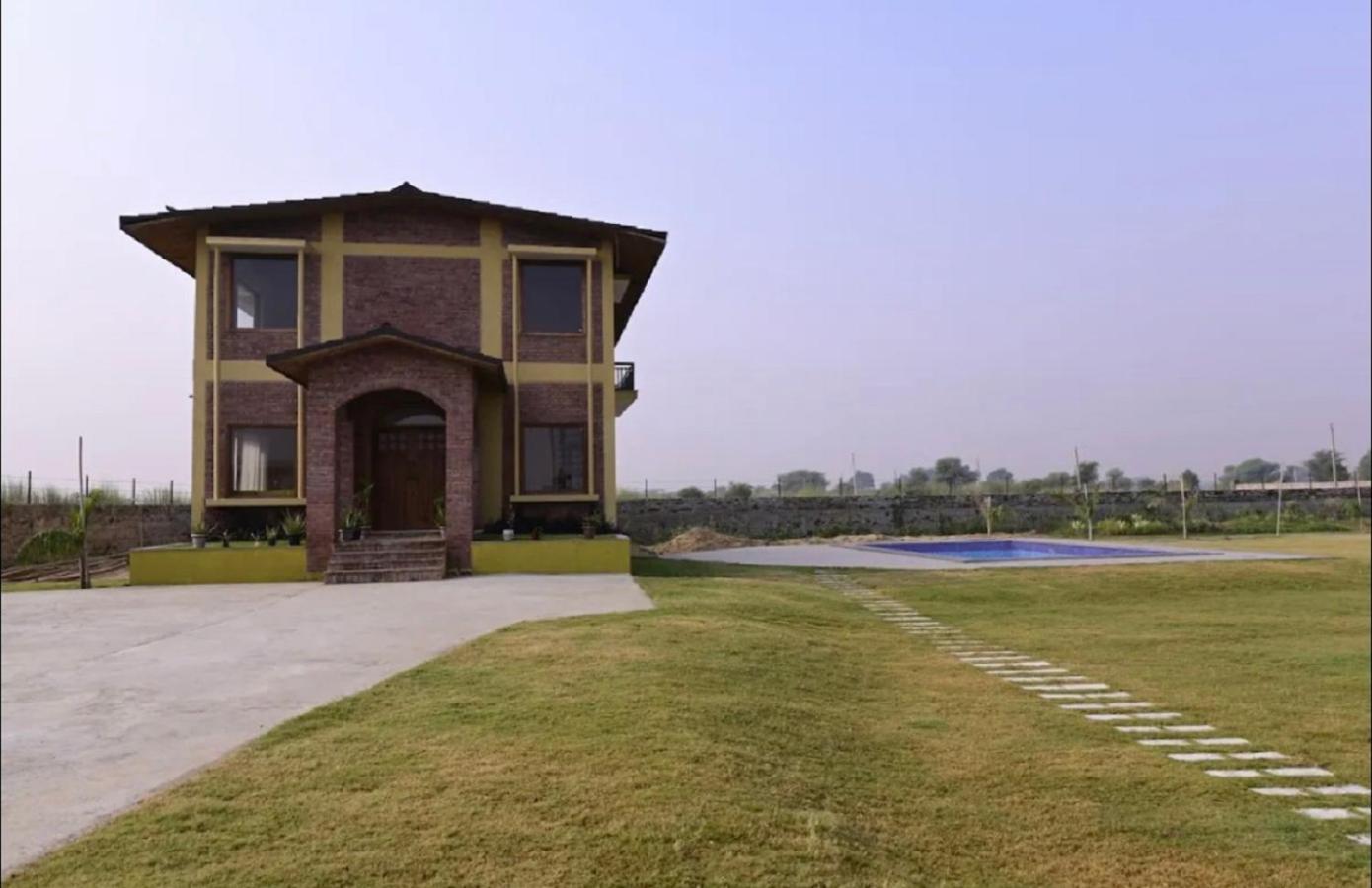Farm Stay in Neemrana I 3 BHK with Pool & Chef I Close to Nature - Poshpad view 3