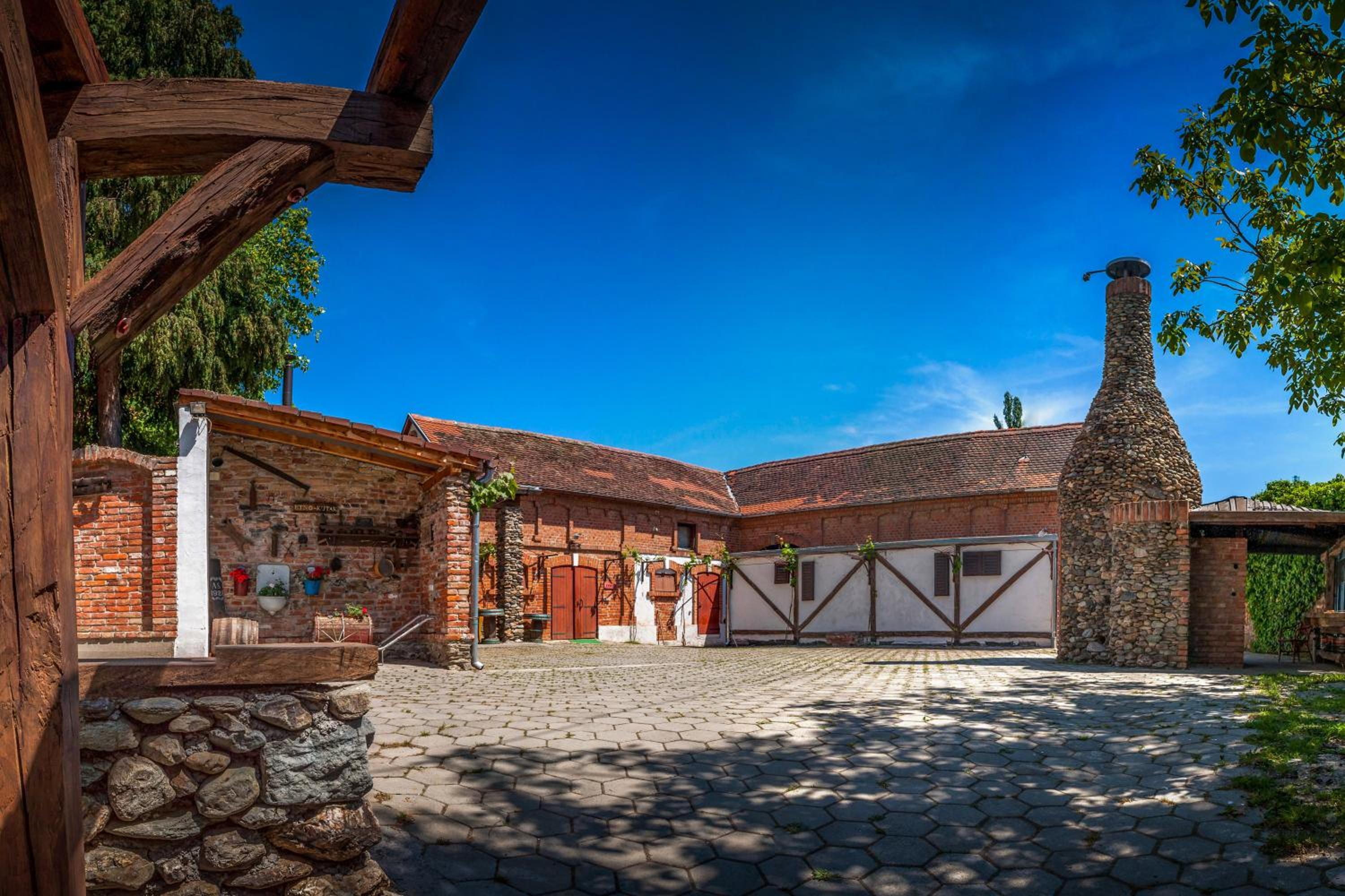 Wellness B&B Winery Sontacchi view 3