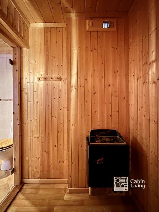 Large cabin with Sjusjøens best view, sauna and ski in out view 5