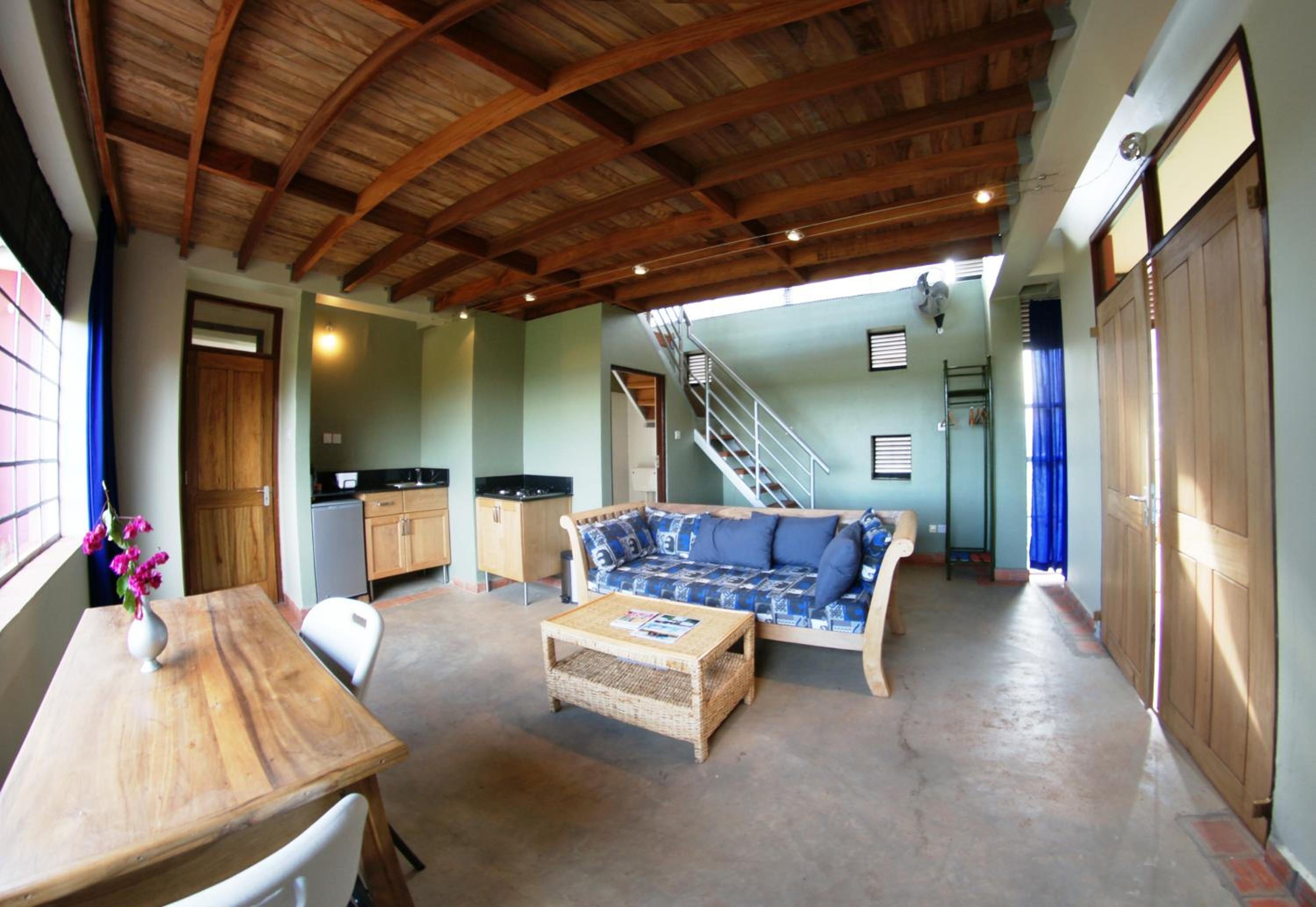 Yellow Haven Lodge