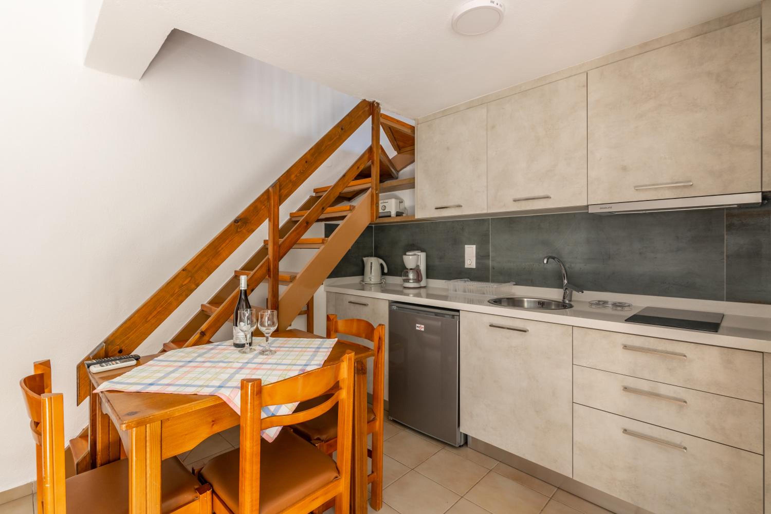Joanna Apartments