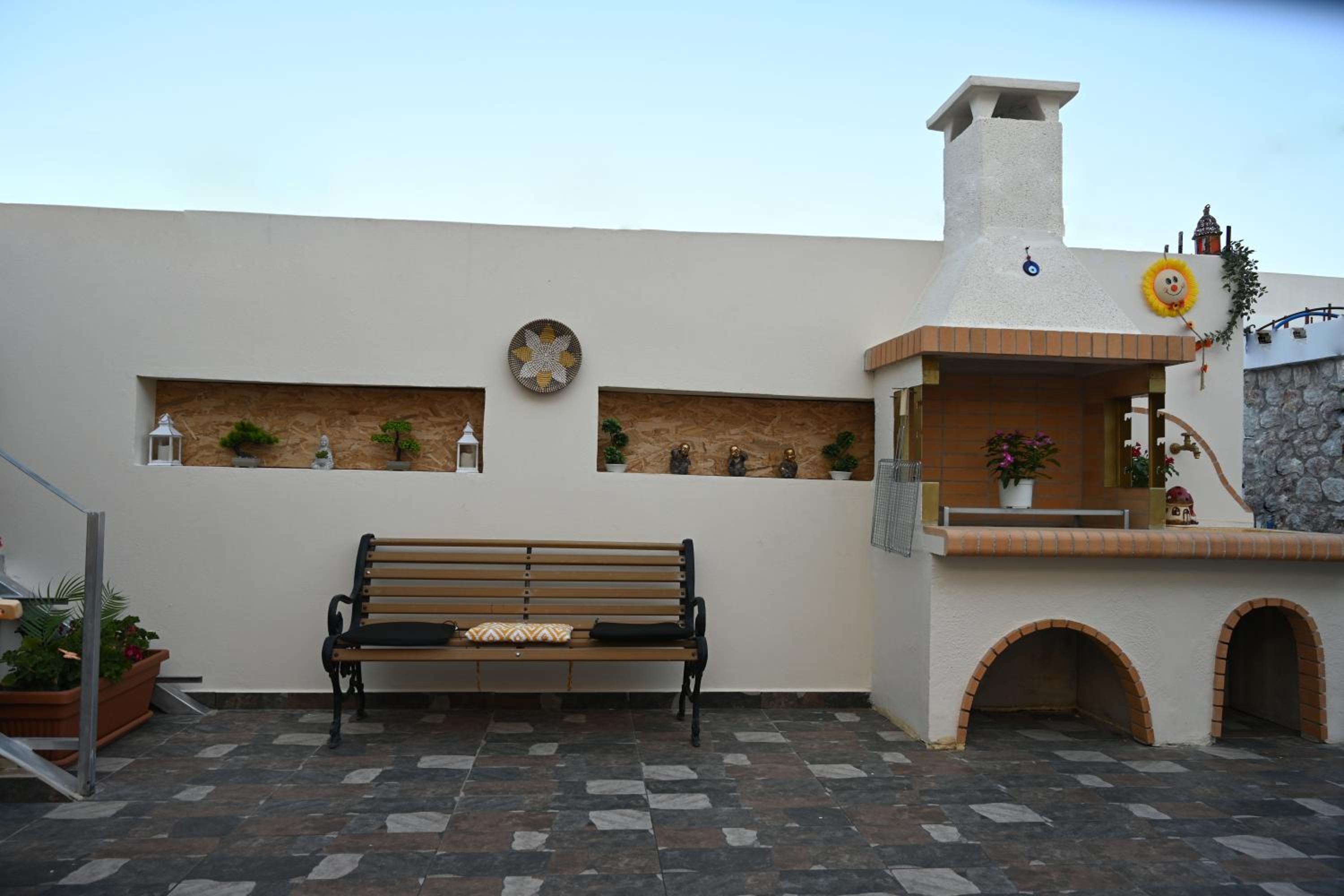 Photo 7