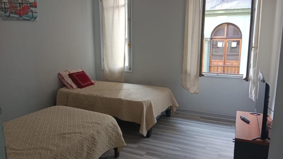 hostal mancora monjitas 755