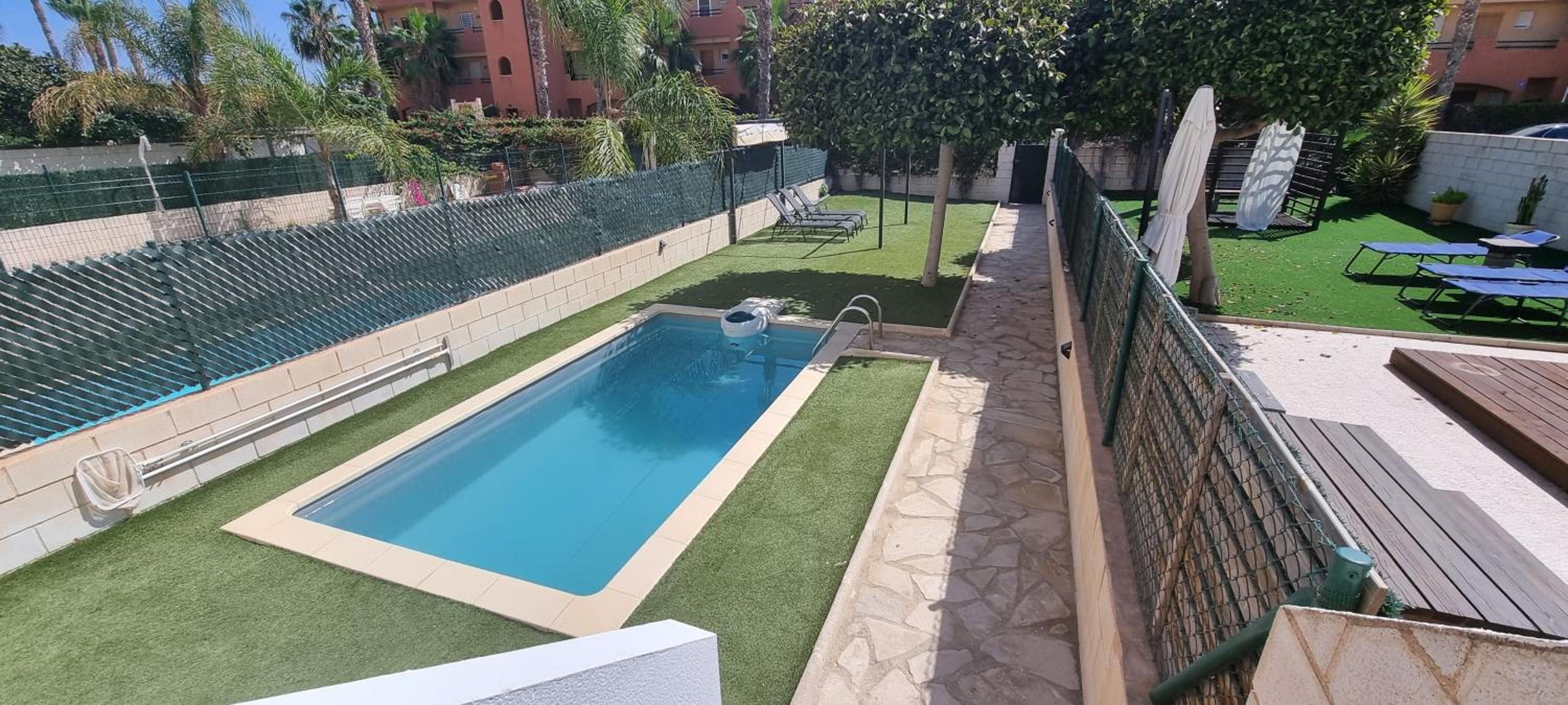 Apartamentos Paraíso Vera Playa, Ed Fatu Hiva Bajo B con PISCINA PRIVADA y jardín privado en PRIMERA LINEA de Vera Playa, WIFI