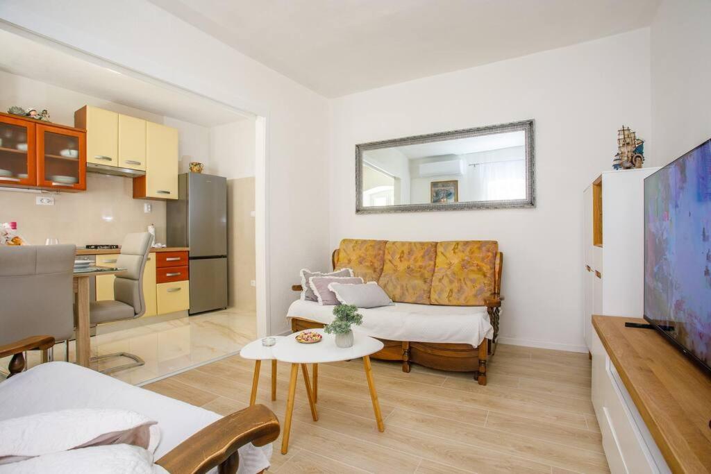 New Charming Apartment Ivana - centrally located view 4