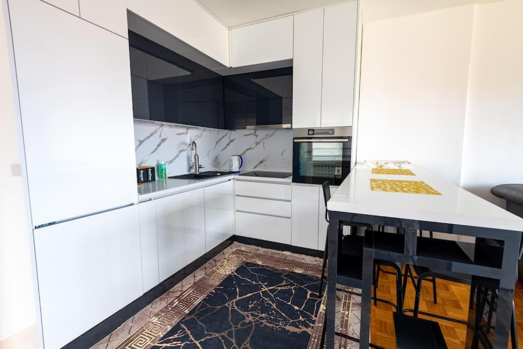 Apartment Aida No1 City view - Free Parking -