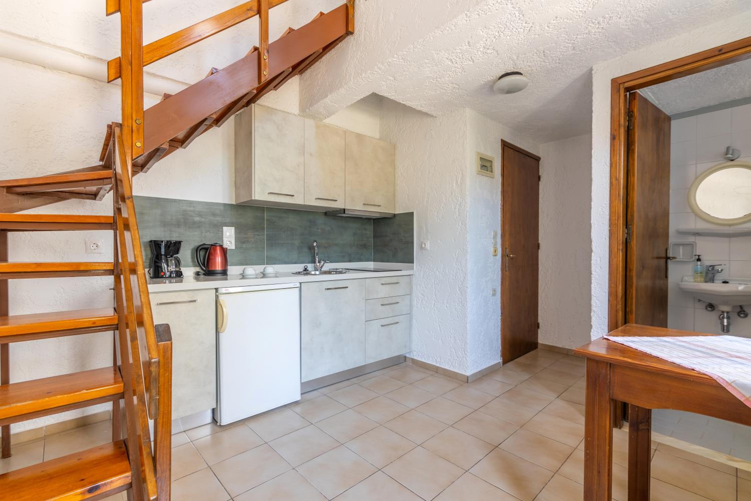 Joanna Apartments