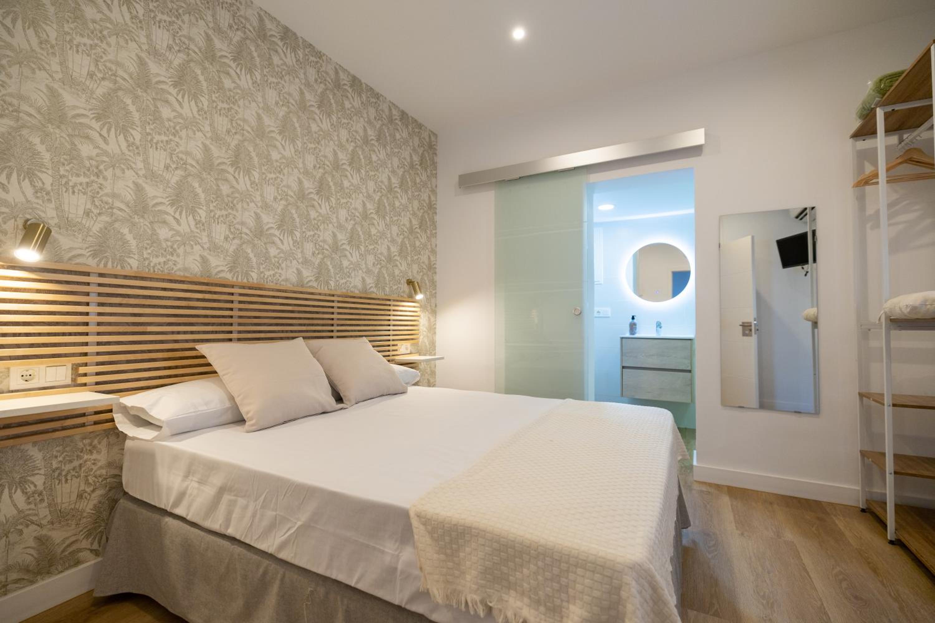 Hostal Royal Bliss