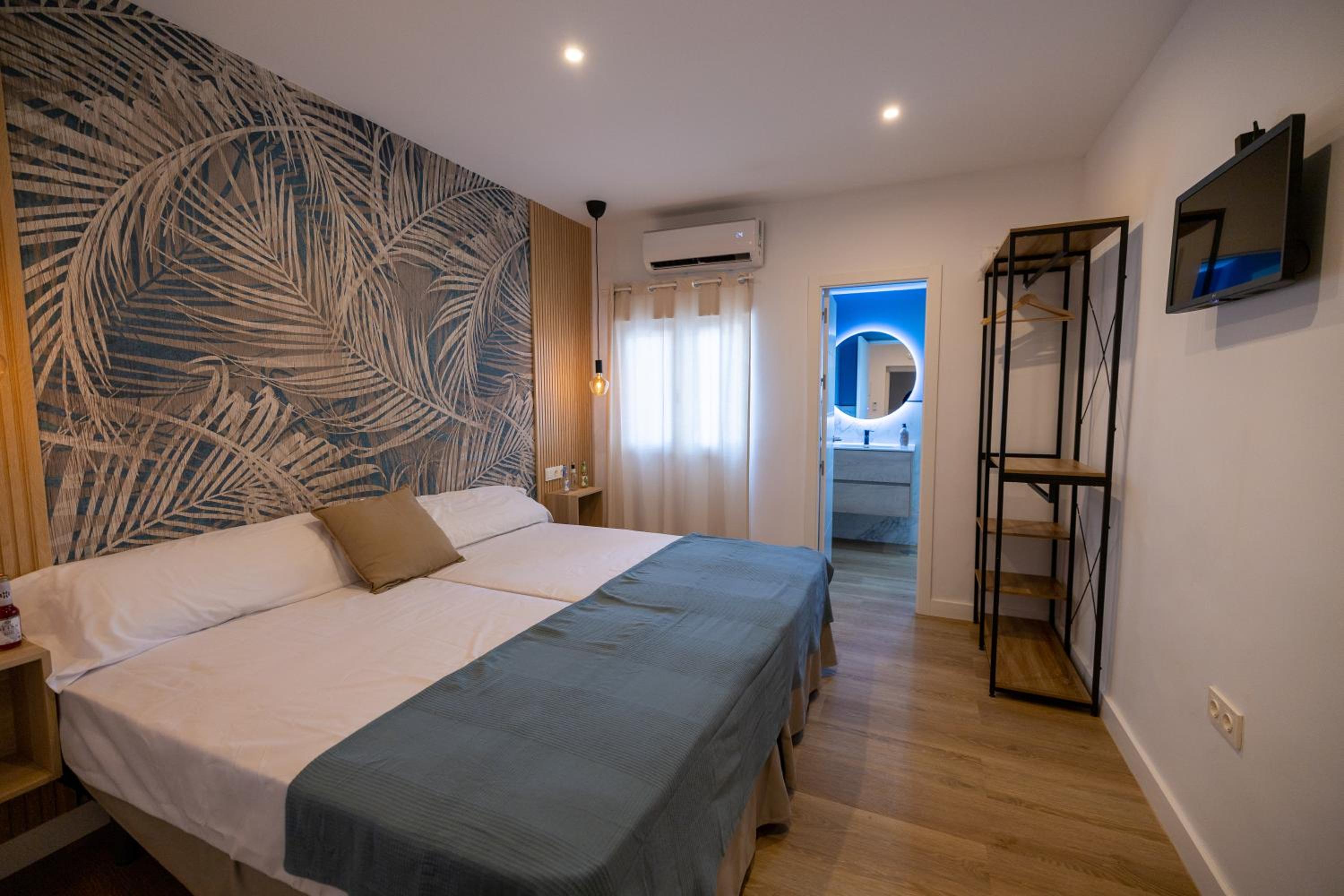 Hostal Royal Bliss