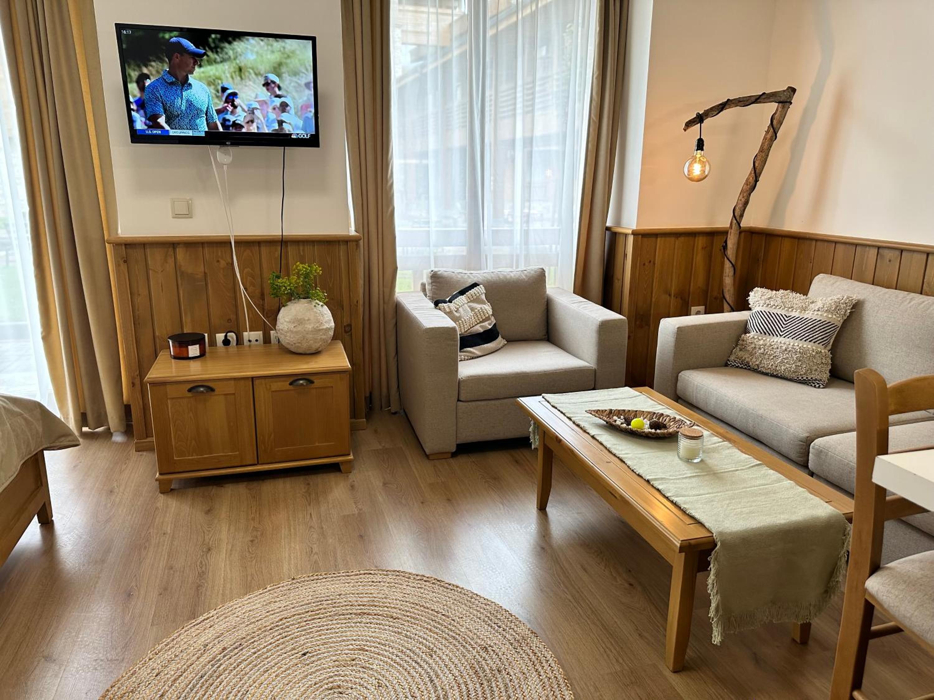 Pirin Golf & Spa Greenside Studio