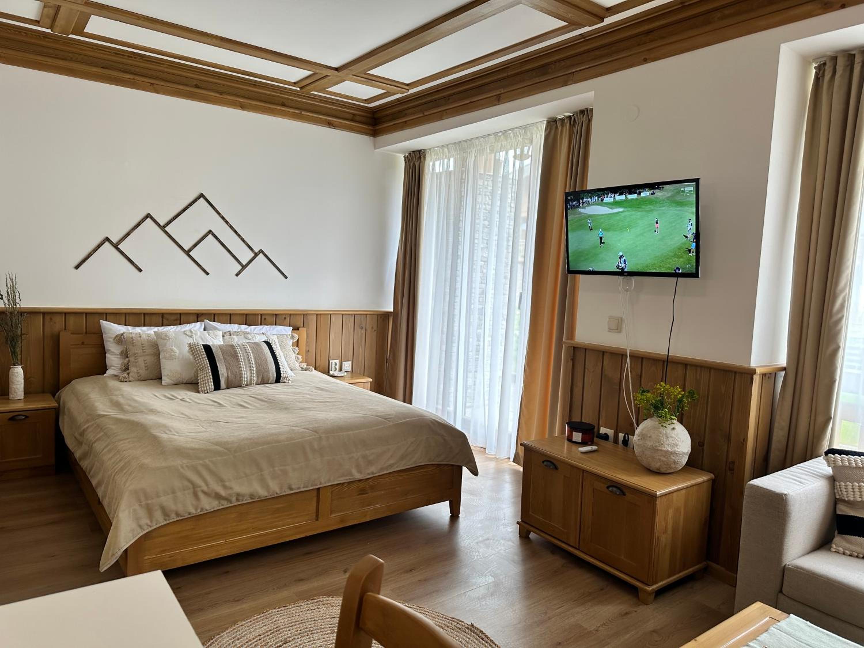 Pirin Golf & Spa Greenside Studio