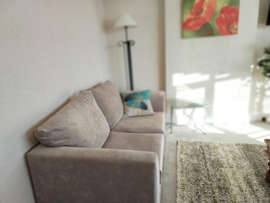 Wembley 2 Bed/2 Bath Modern Apt
