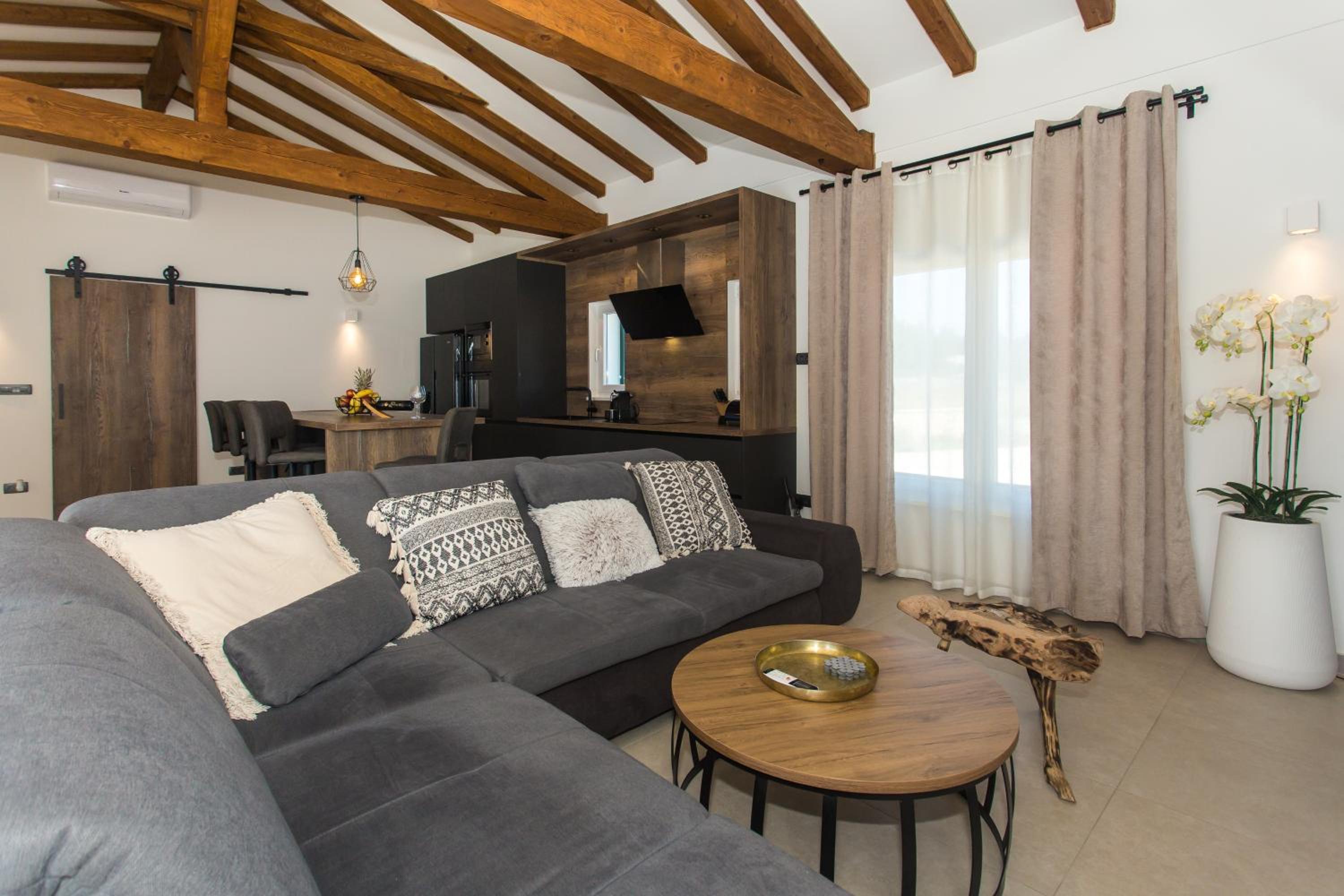 Luxury Villa Lunika near Brela, Baska Voda, Makarska