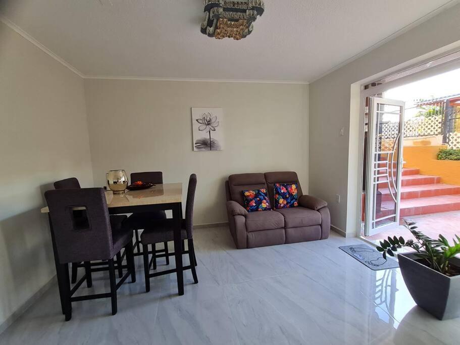 Beautiful Floor Apartment Curacao