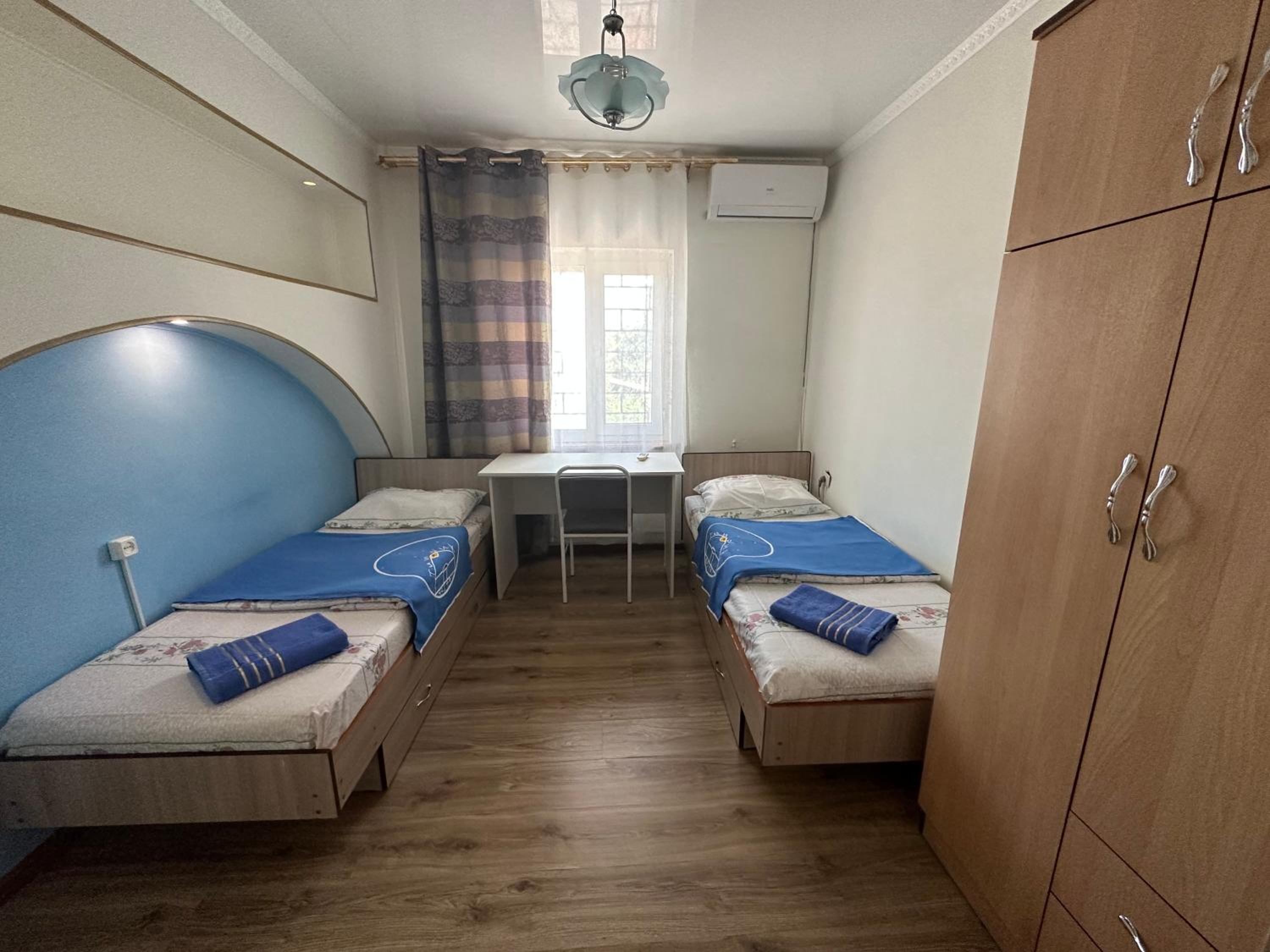 Tunduk Hostel