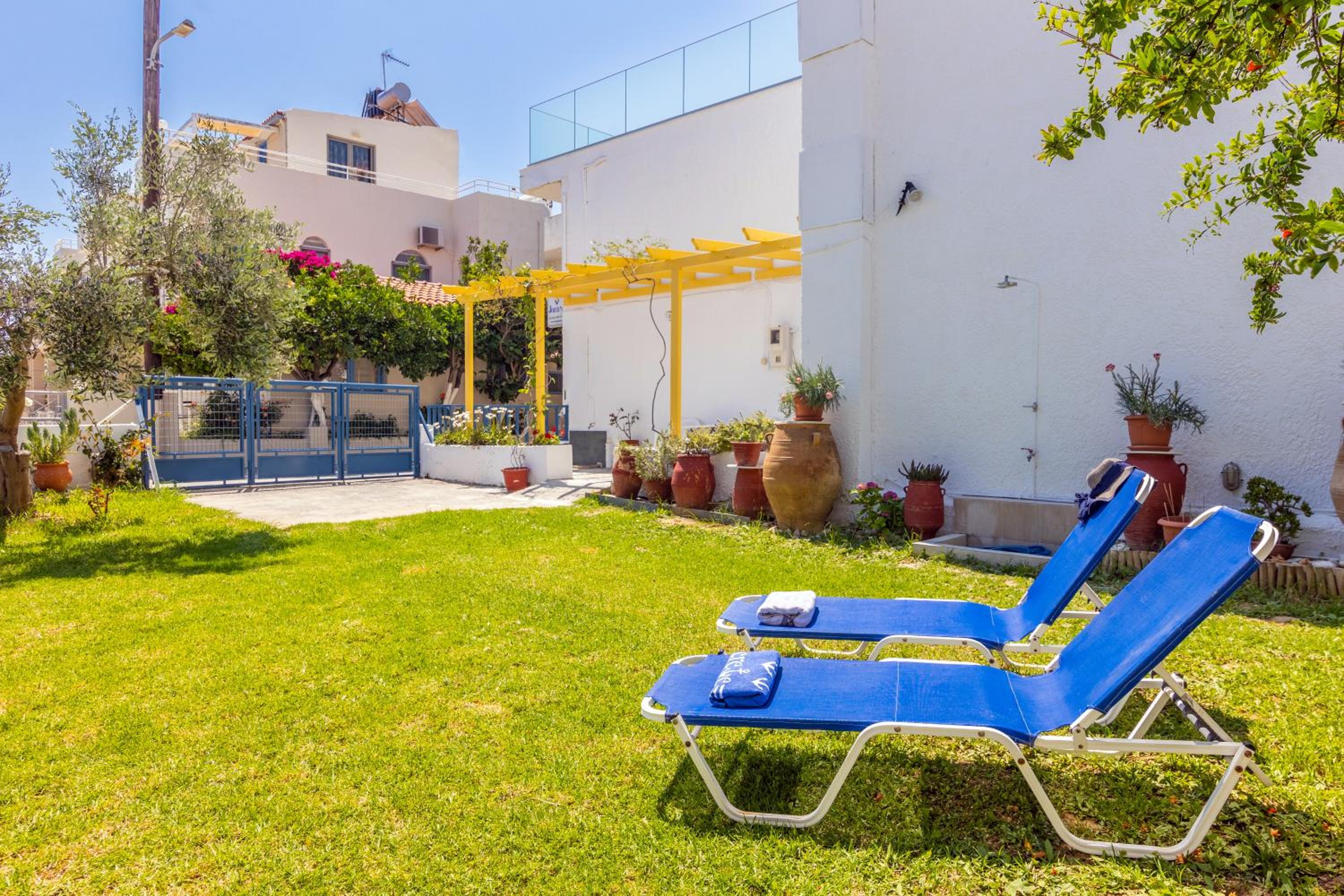 Joanna Apartments