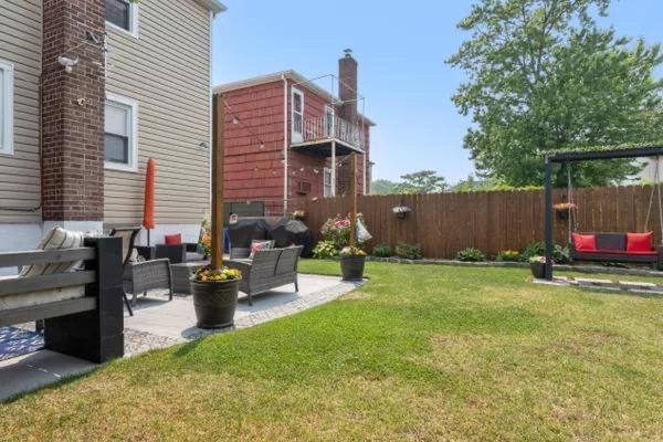 Rockaway 3 bedroom suite by the Sea. view 2
