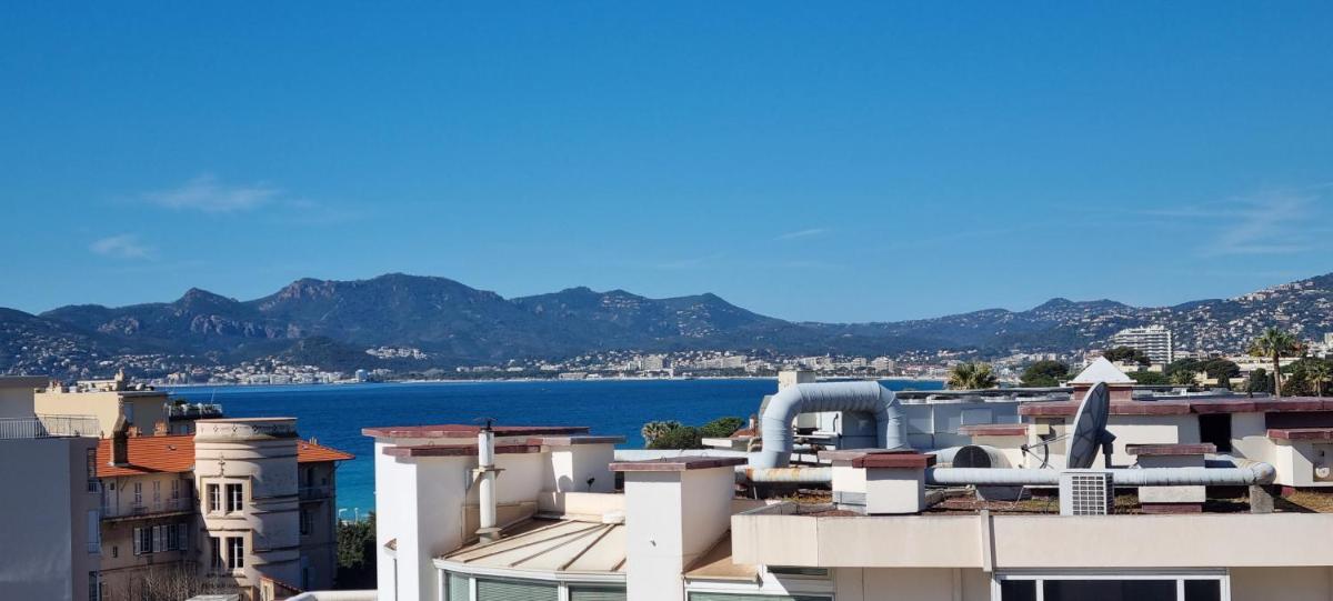 Cannes bord de mer photo 2