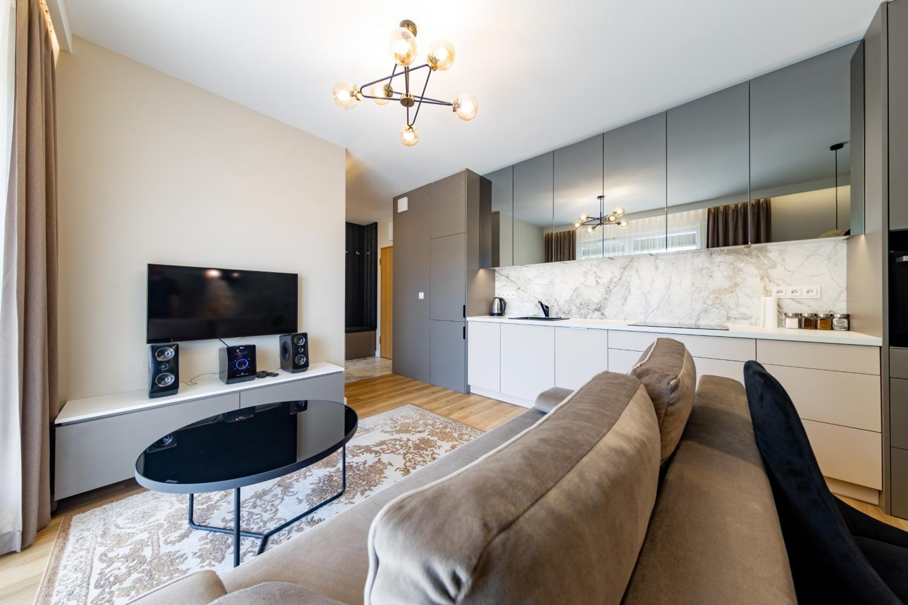 Apartament Luxury Two-bedroom, photo 4