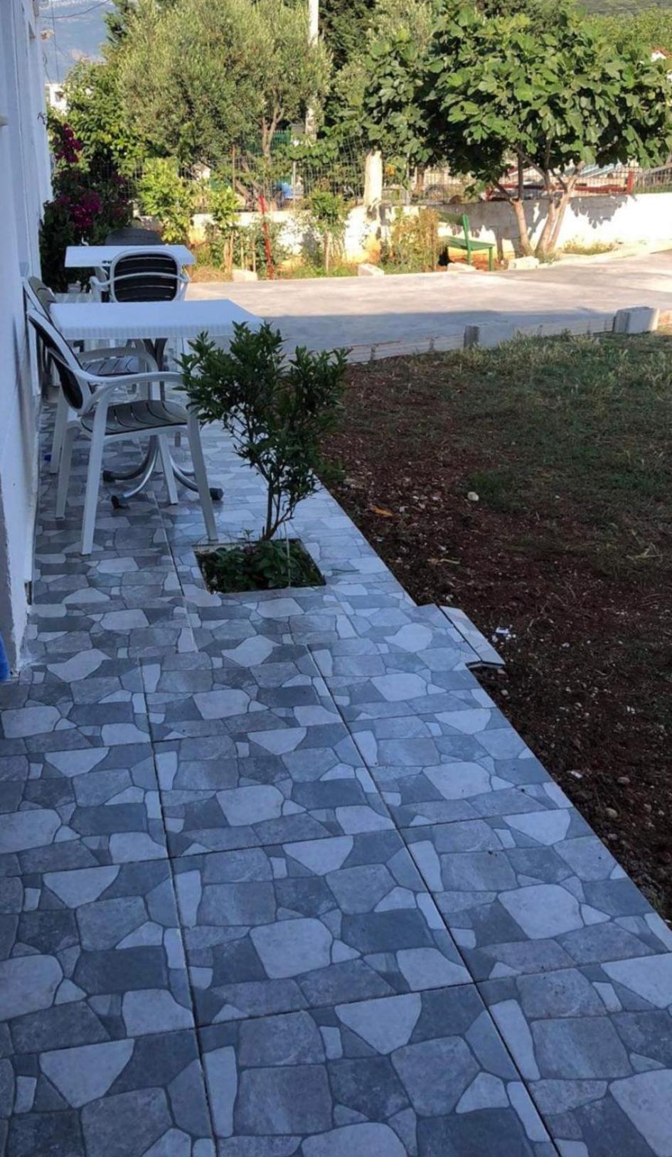 Lalaj Guesthouse