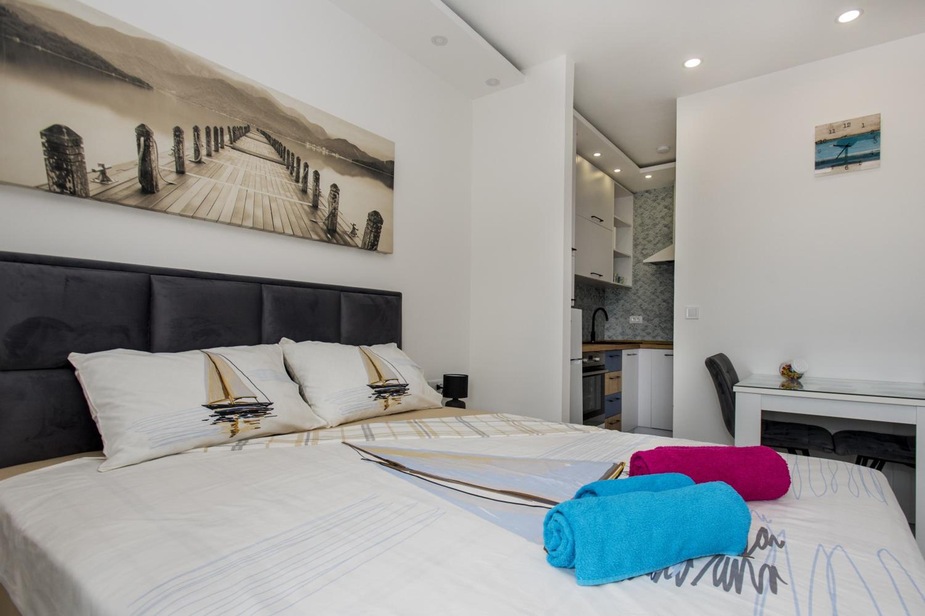Studio Apartments Summer Time