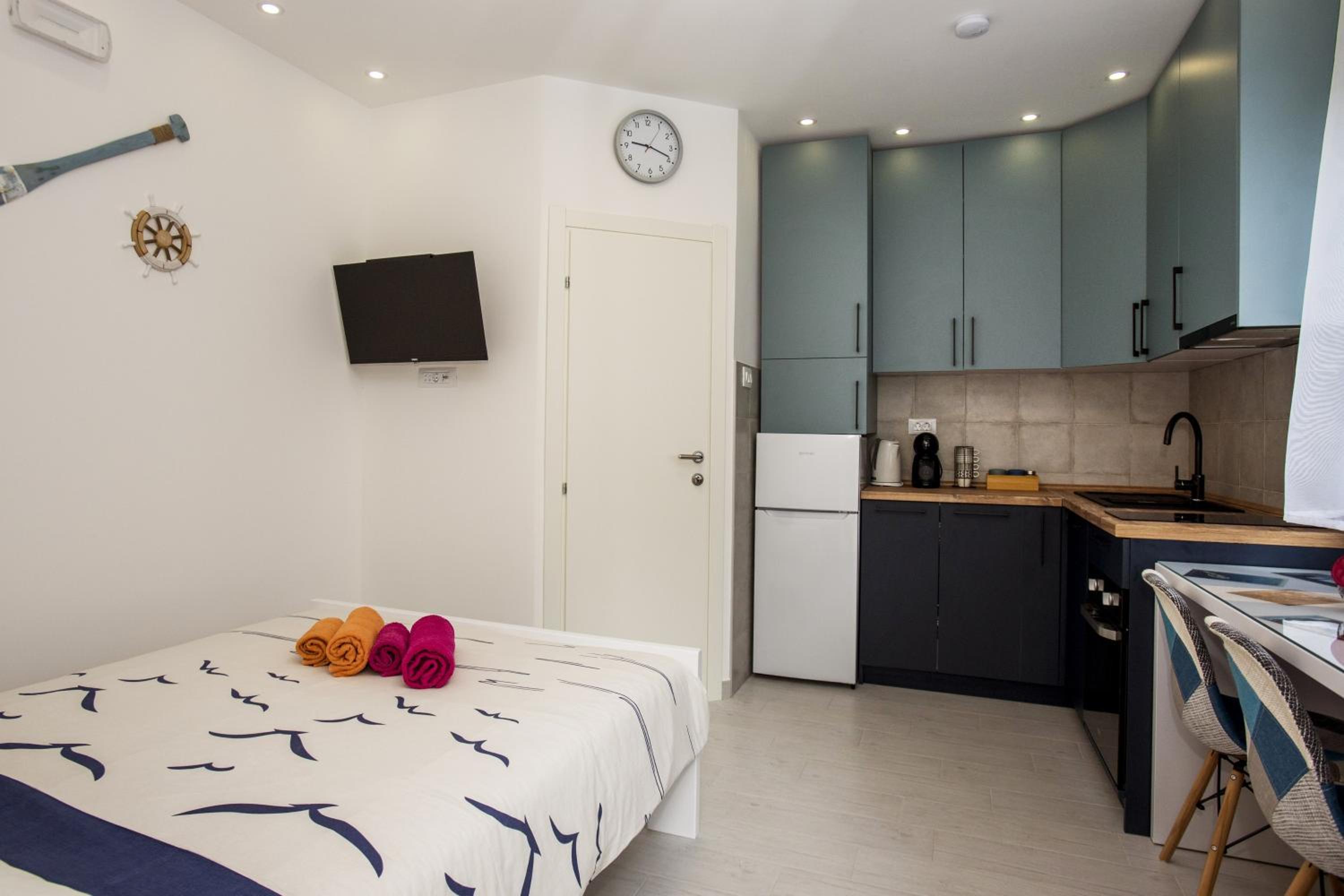 Studio Apartments Summer Time