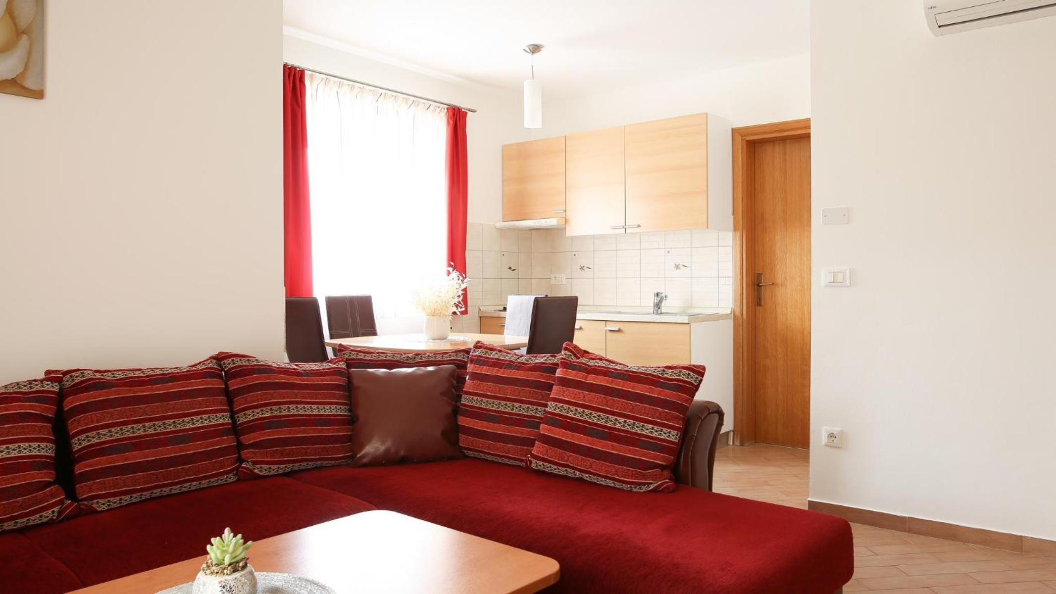 Tomic Apartments - Property Image 34