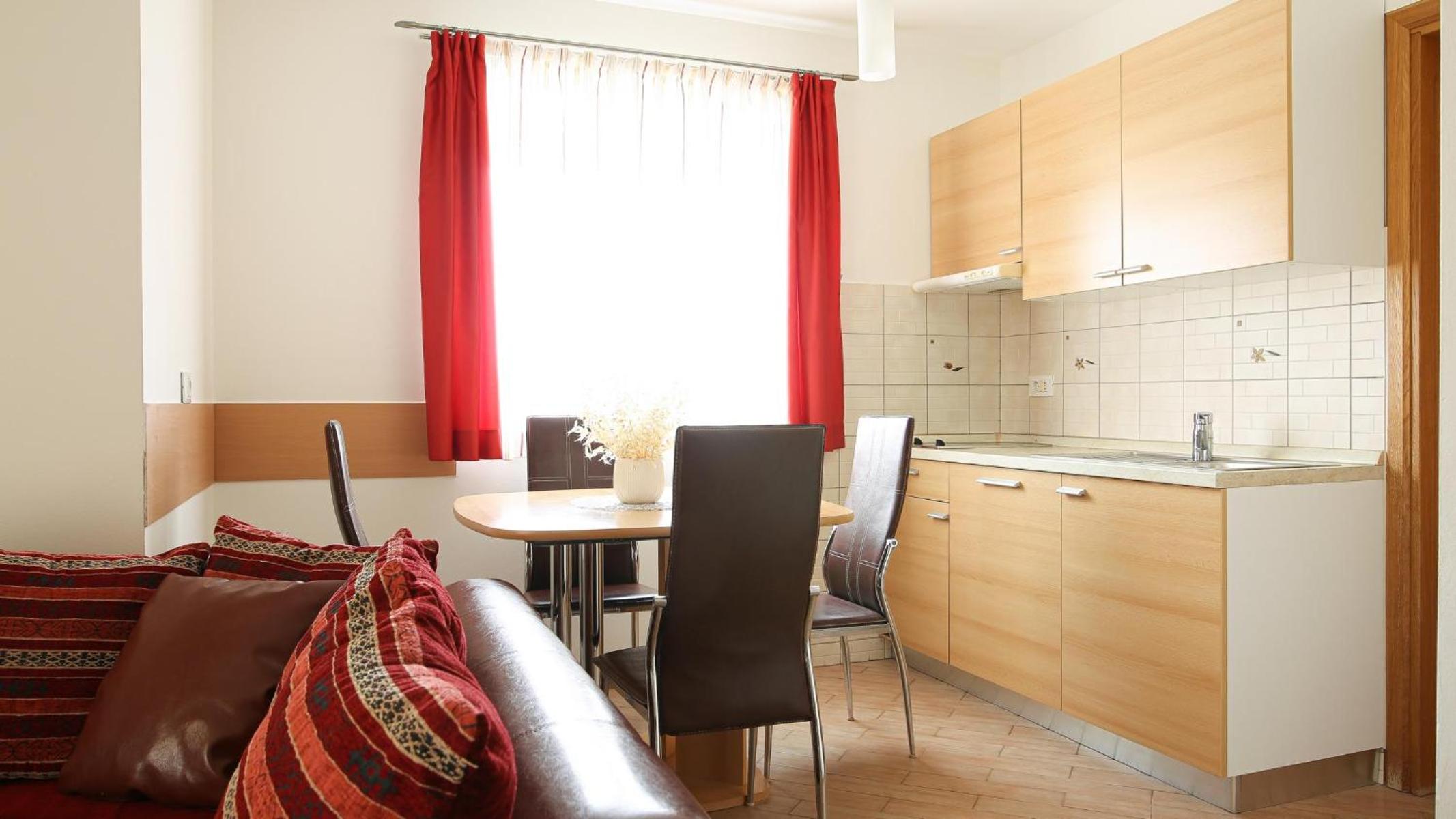 Tomic Apartments - Property Image 32