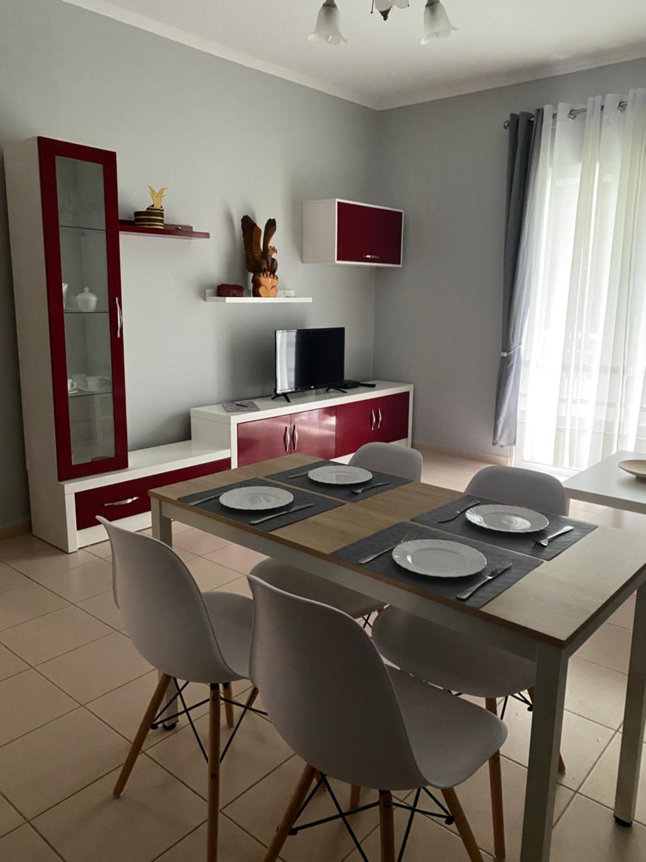 Sunny Apartament Saranda 2