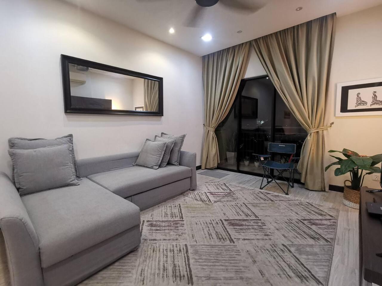 Enarahomes Shah Alam