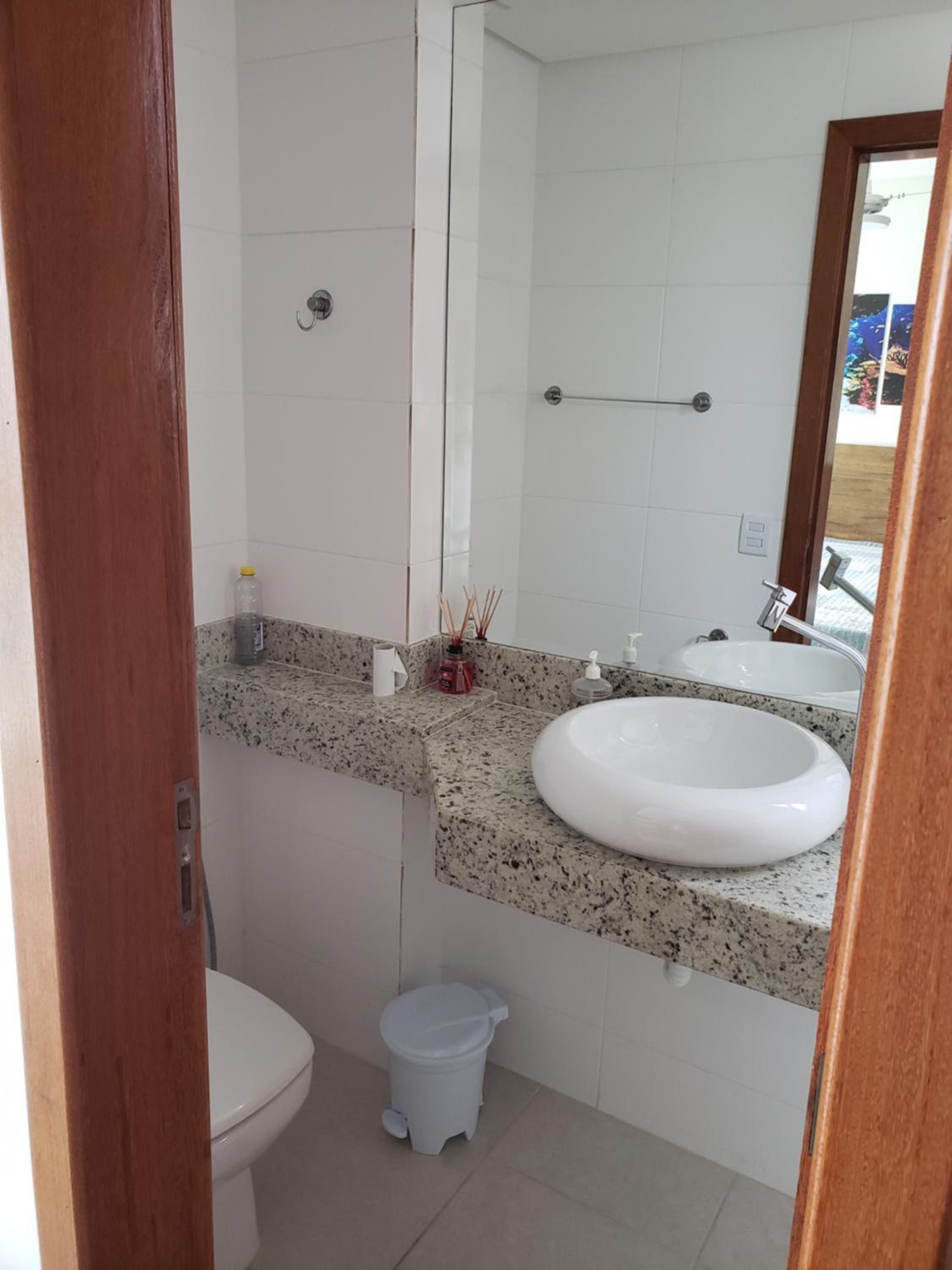 APTO 2 QUARTOS GUARAPARI