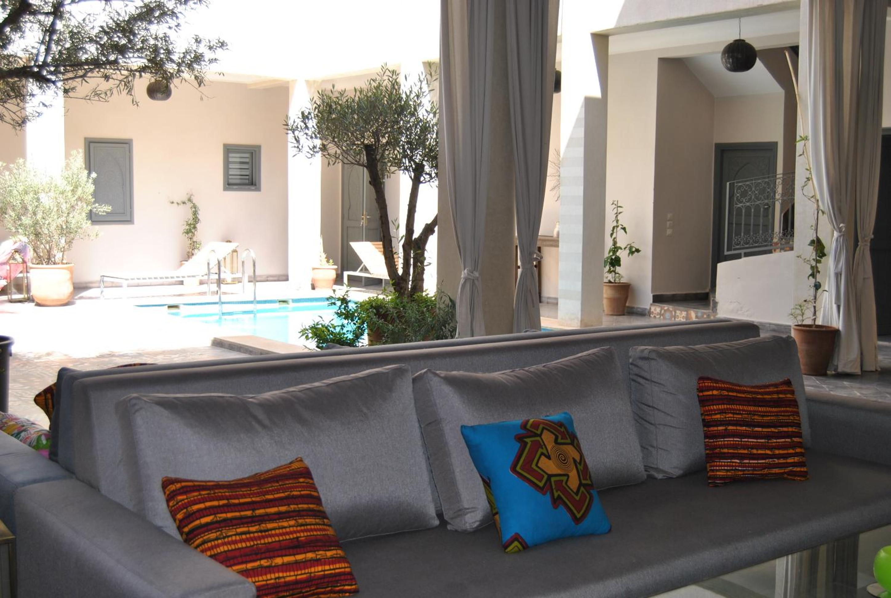 lounge