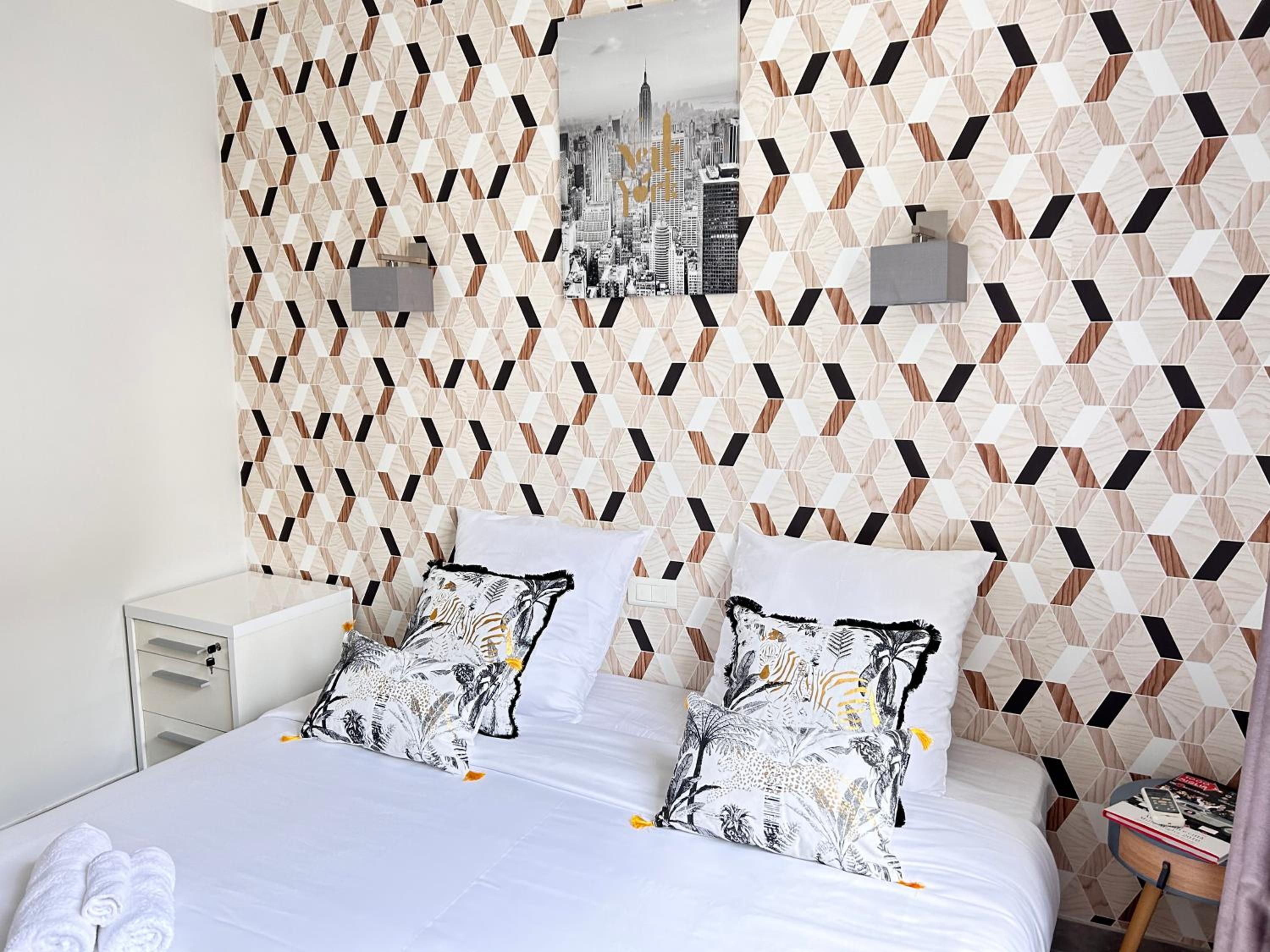 2 bedroom luxury flat with Balcony Cannes Center photo 3