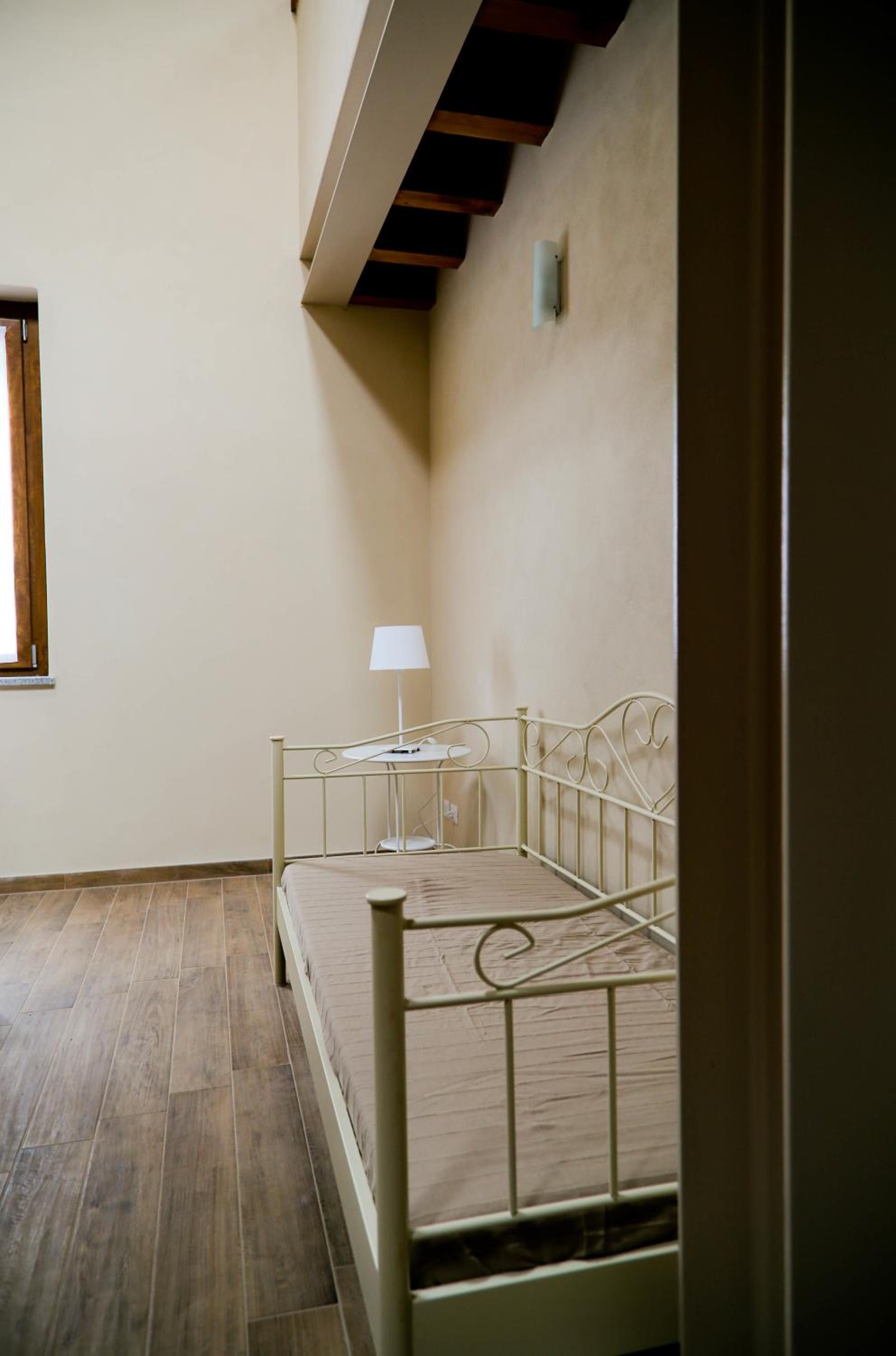 Photo 37
