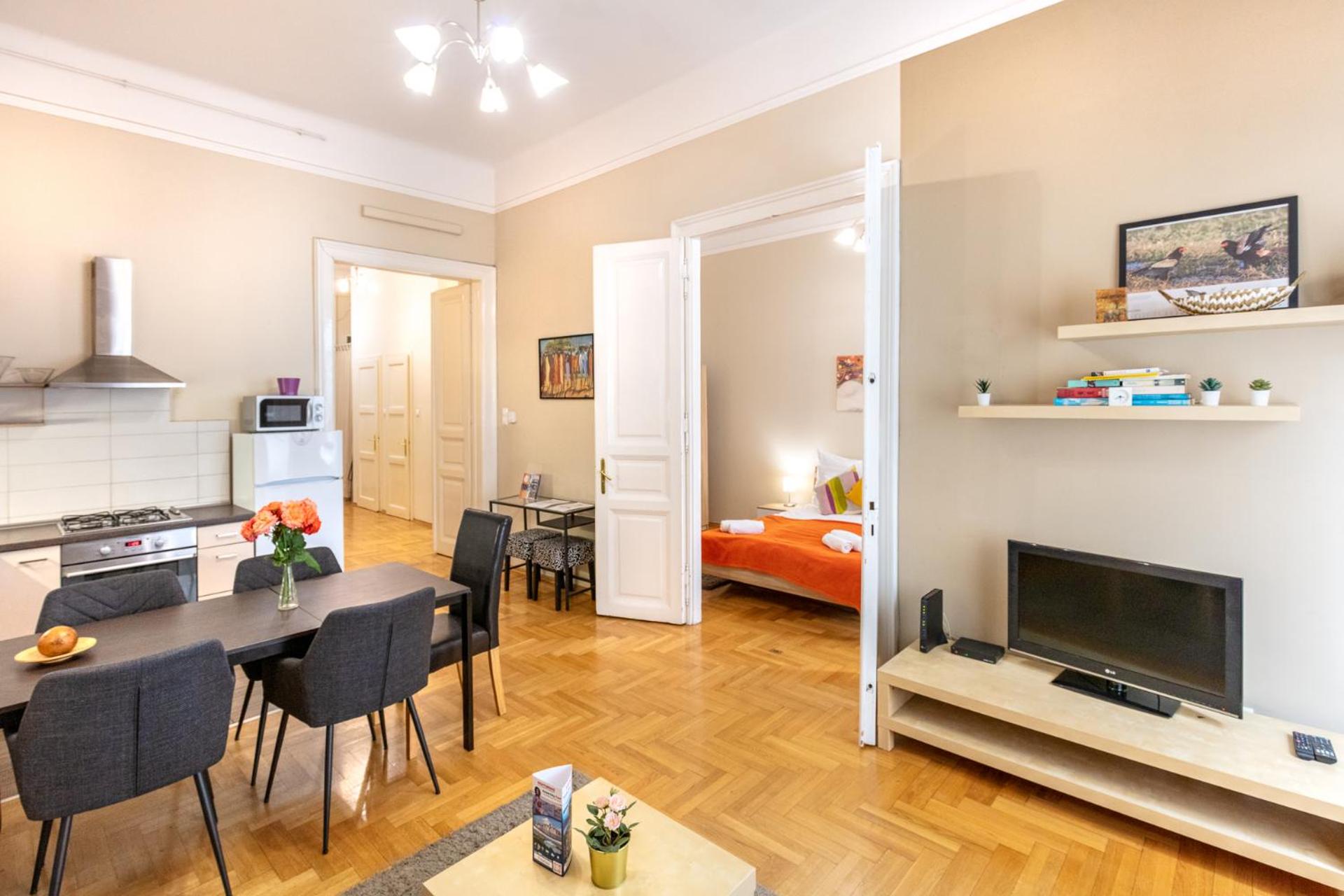 ORANGEHOMES Kalvin Sq 2 bedroom apartment view 4