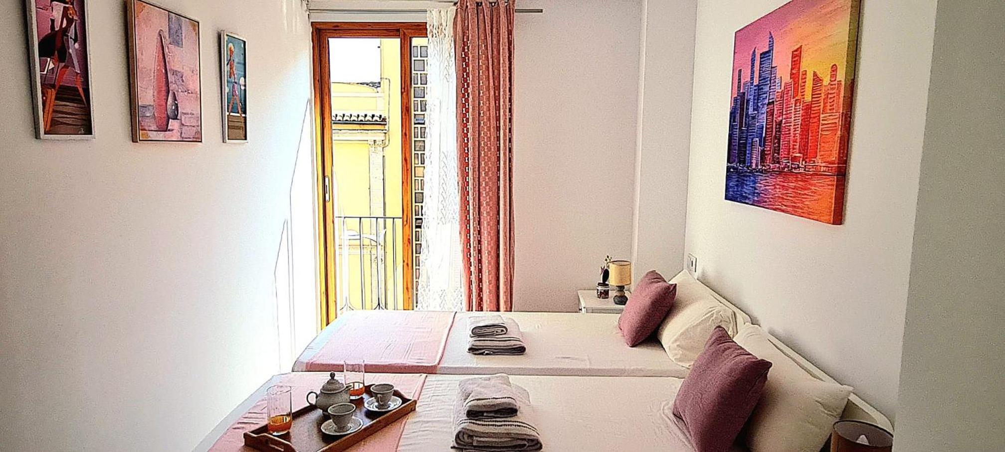 Aparthotel Mediterráneo by NeoHotels-Centro 8 min by Metro