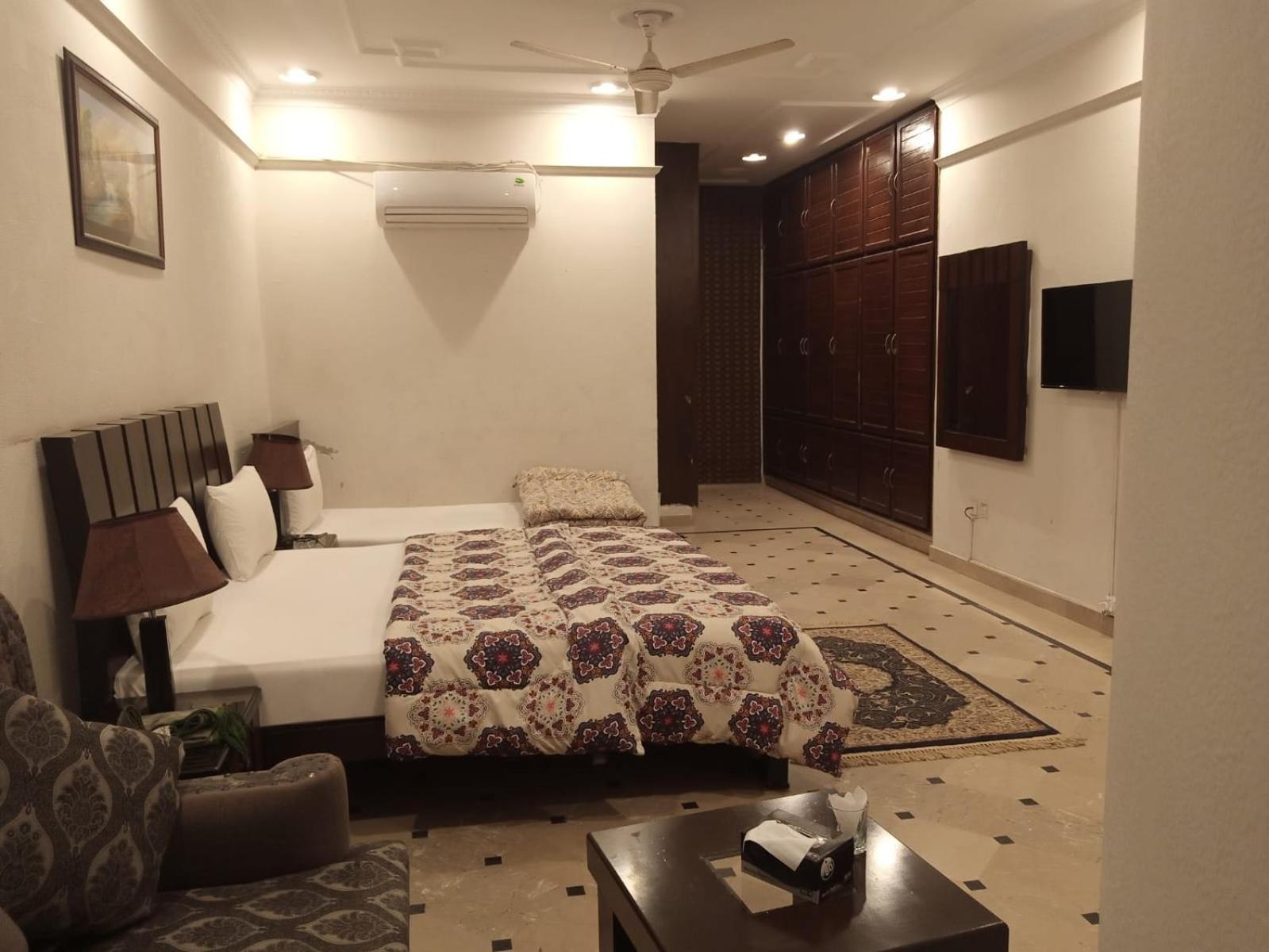 hotel room