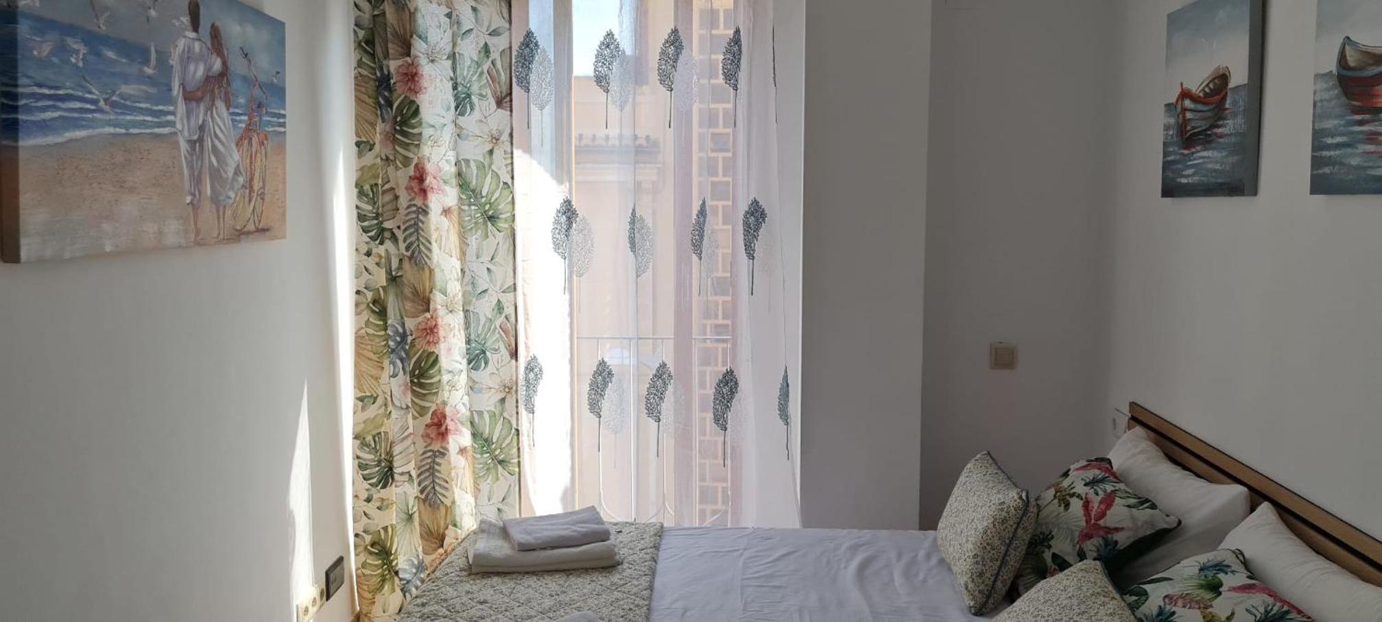 Aparthotel Mediterráneo by NeoHotels-Centro 8 min by Metro