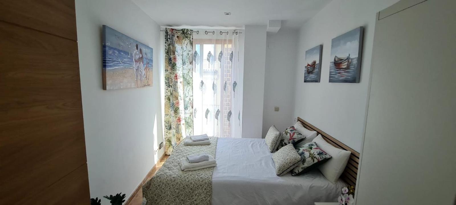 Aparthotel Mediterráneo by NeoHotels-Centro 8 min by Metro