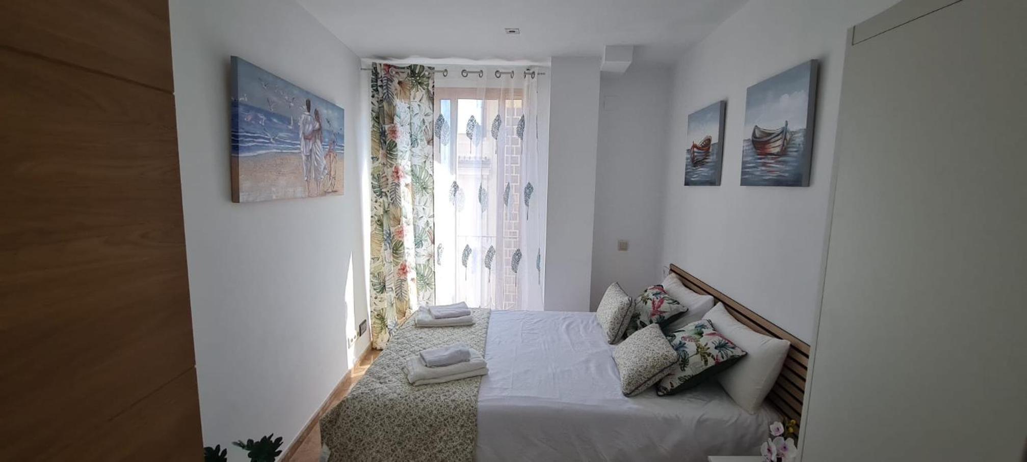 Aparthotel Mediterráneo by NeoHotels-Centro 8 min by Metro